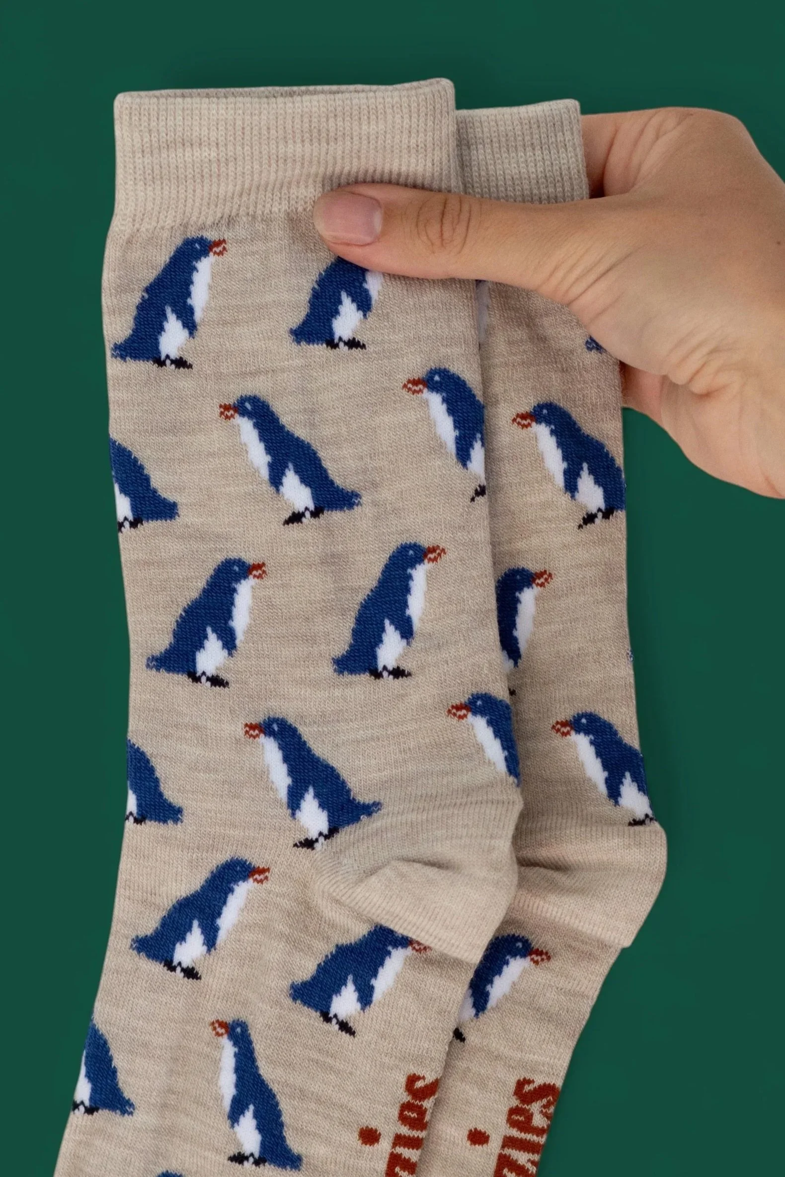 Adult+Merino+Socks_NZ+merino+wool+socks_Blue+Little+Penguin+Design_made+in+NZ_Zoozies_1.jpg
