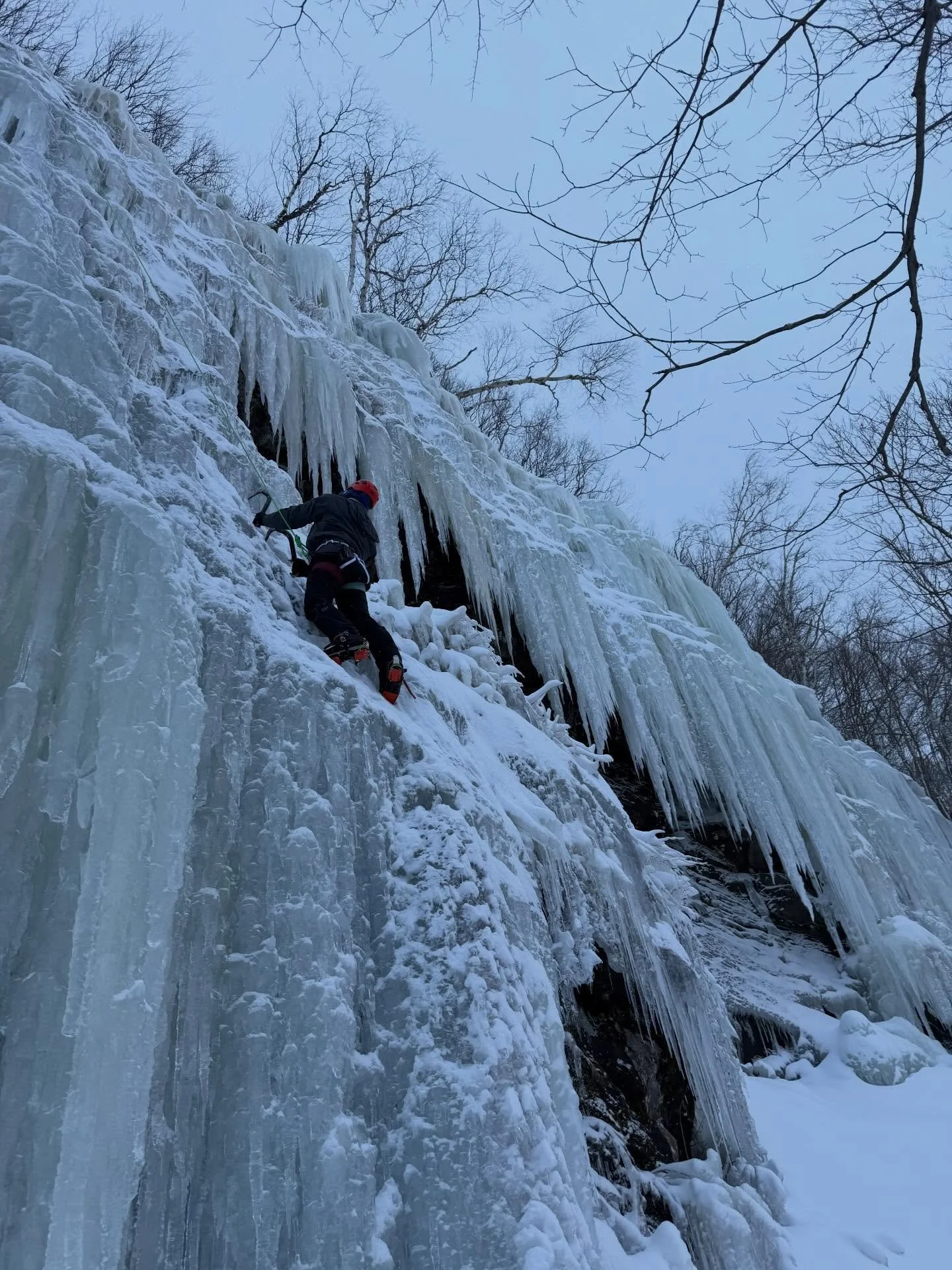 I&rsquo;m incredibly proud of Hao and Junlin for taking on a new challenge in a little Christmas Eve ice climbing! It was Hao&rsquo;s first time on ice, and Junlin&rsquo;s first time climbing ever. They crushed it on Pitchoff Right, dialing in techni