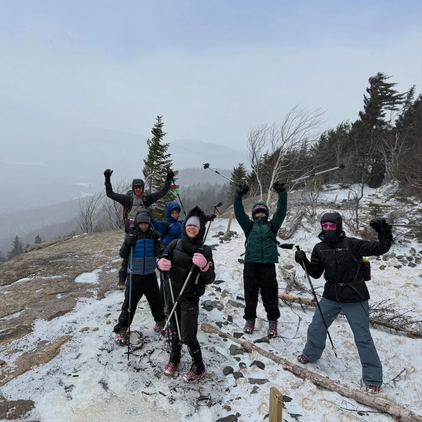 Sometimes the smaller mountains offer the perfect challenge. Taking @riverdalecs student up Mt. Van Hoevenberg was ideal with the windy and cold conditions. Each kid got to lead the pack, we learned about staying warm in frigid conditions, how to cho