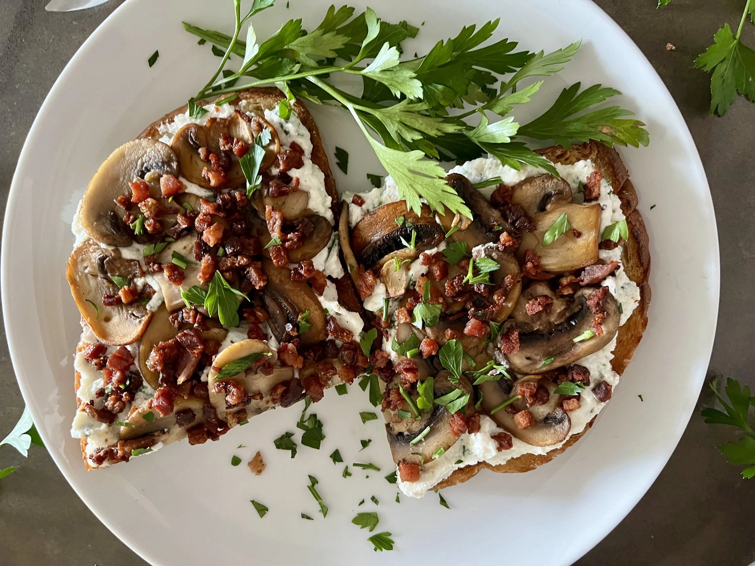 Crostini ai Funghi e Ricotta