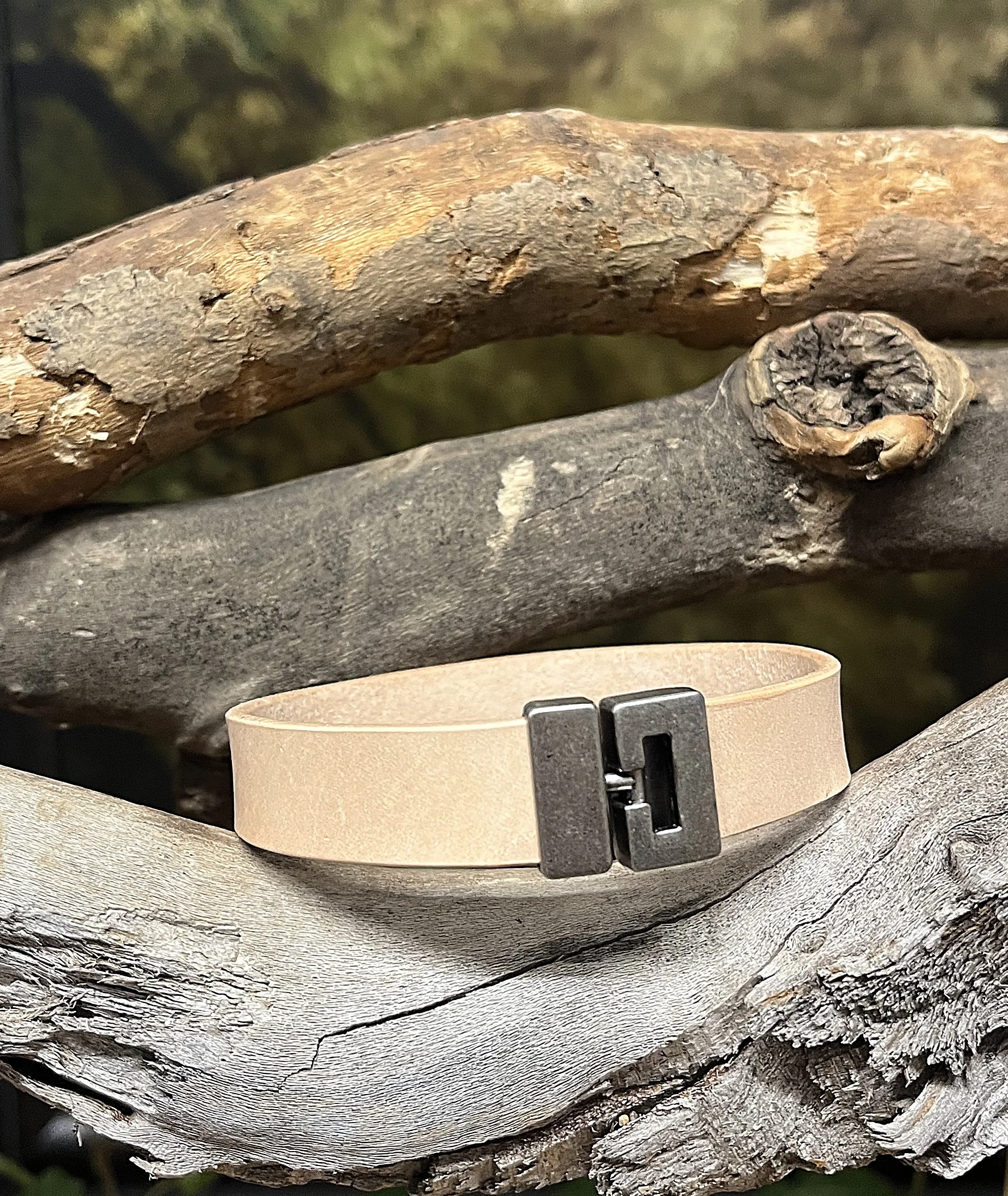 Leather Clasp Bracelet - Natural