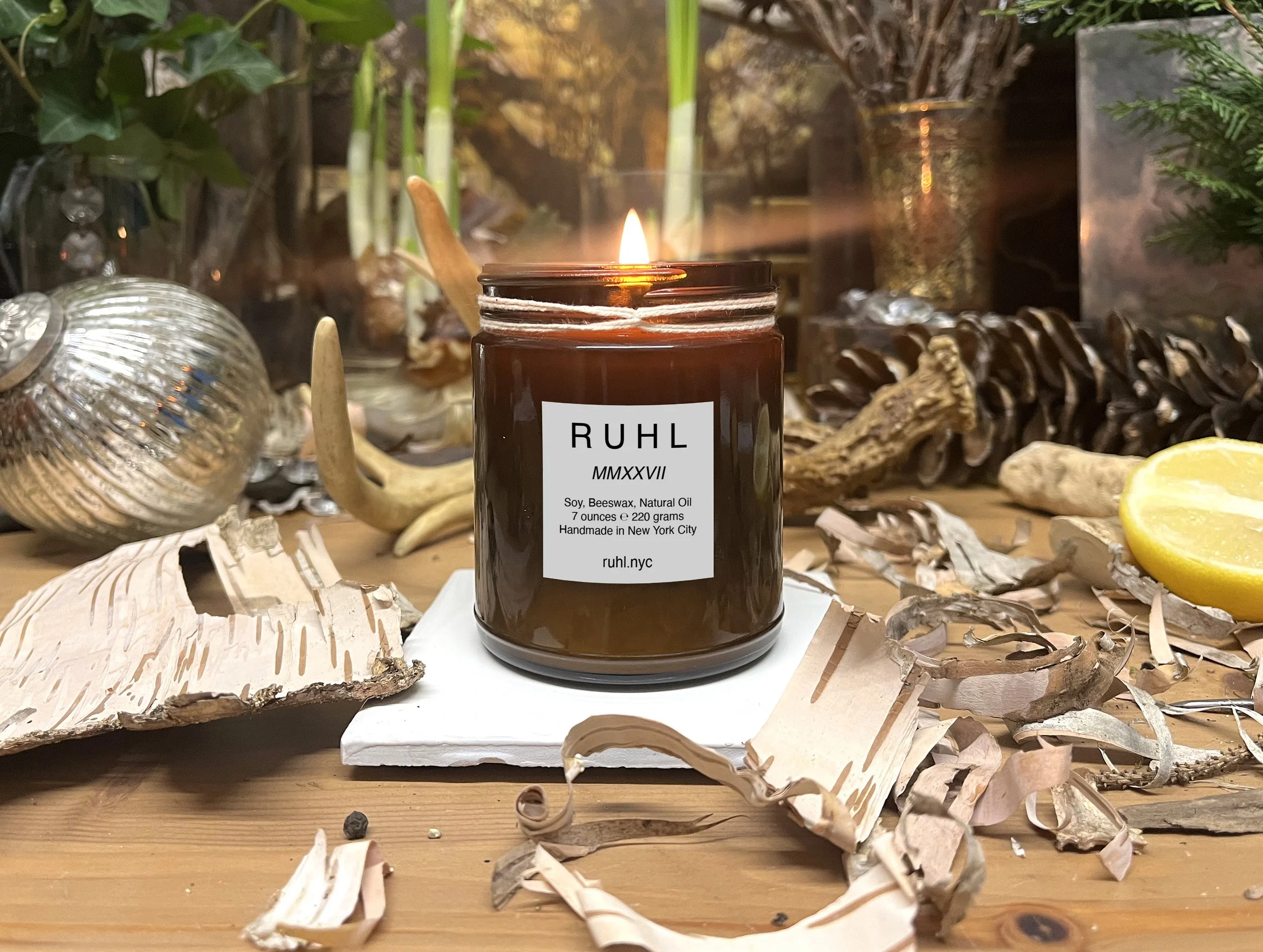 R U H L - MMXXVII Candle