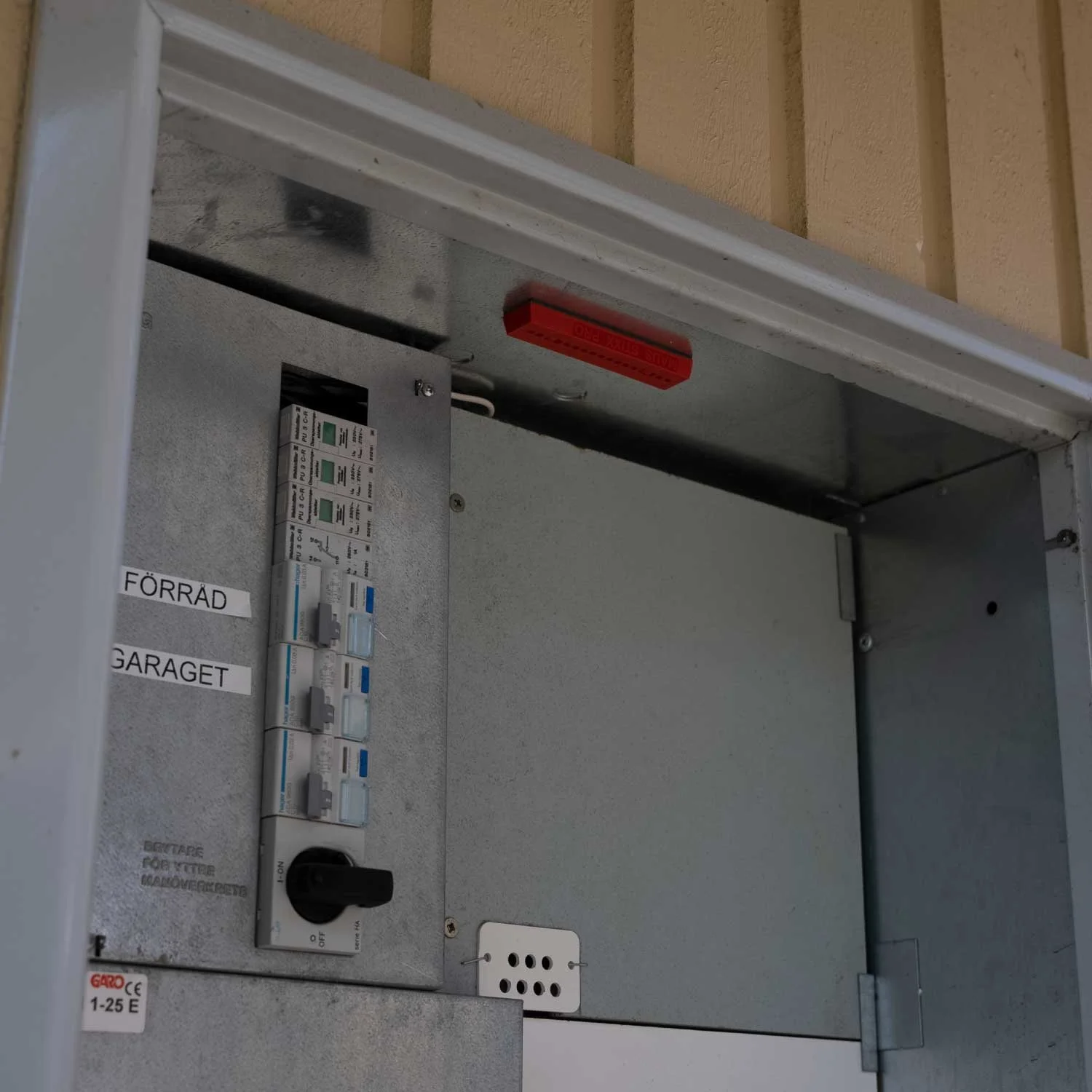 electric-enclosure-outside-optimized-stixxpro.jpg