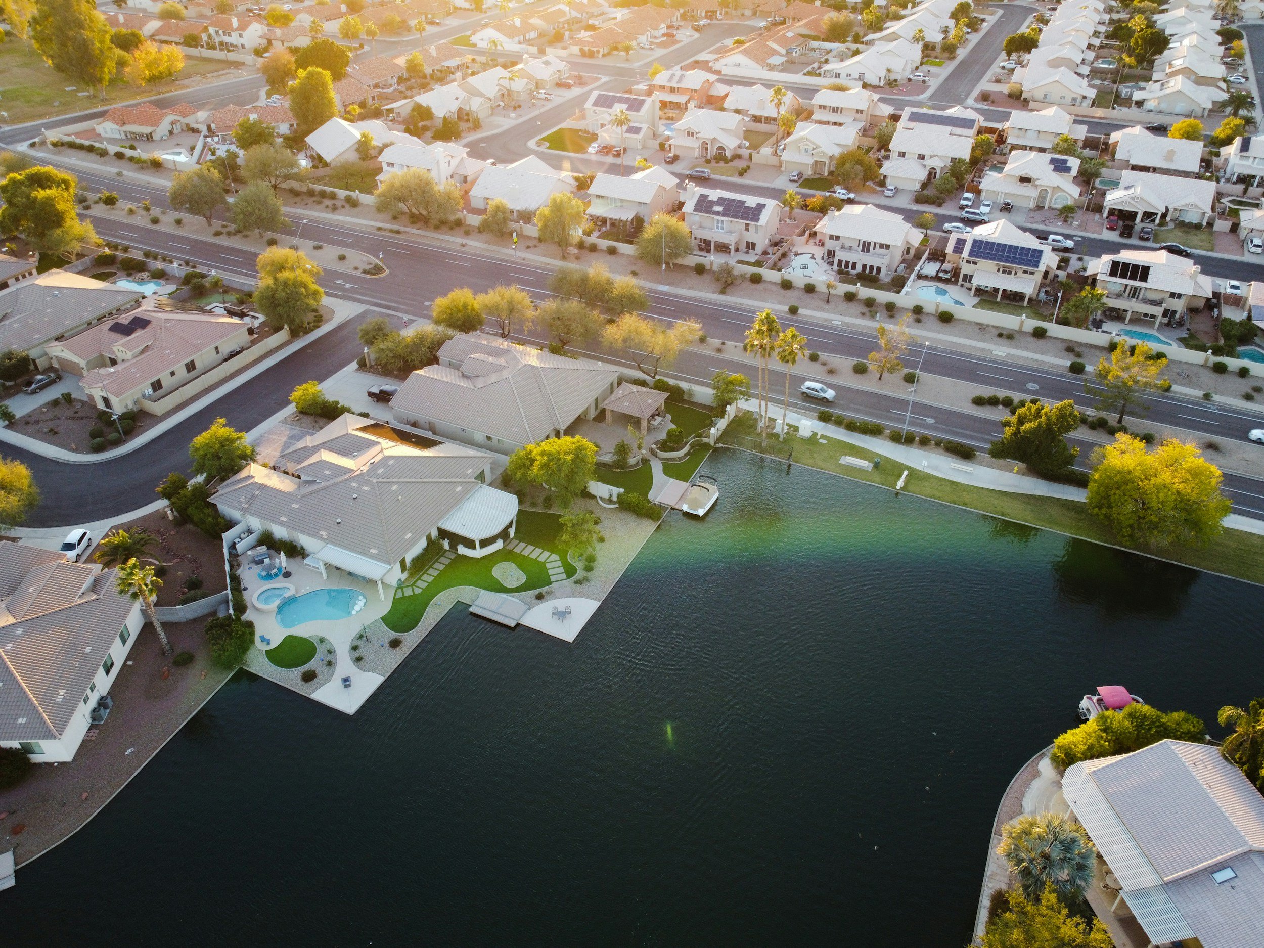 Arizona’s New HOA Foreclosure Rules (SB 1494): A 2026 Closing-Table Playbook for Real Estate Agents