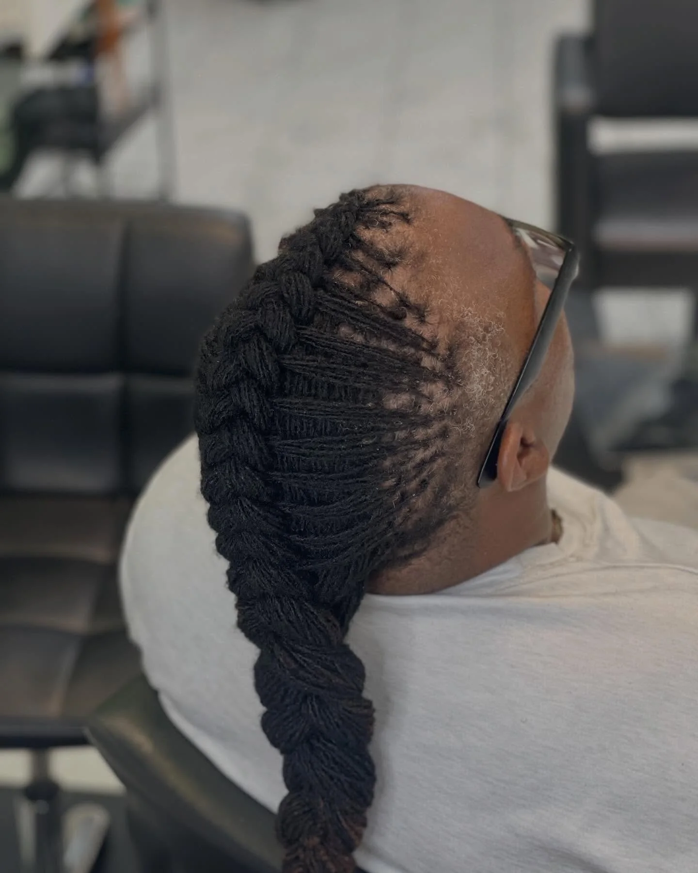 Fresh Retie with a Dutch braid style ⭐️ 
Booking link in my bio ⬆️

#retiwst #sisterlocs #bradentonloctician #locstyles #twostrandtwists