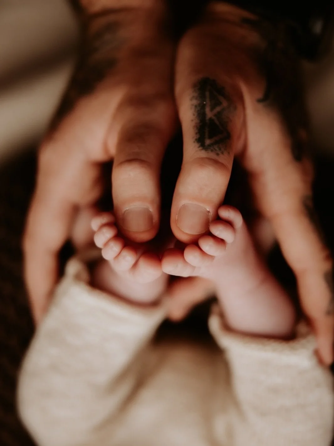 I just couldn&rsquo;t go past these two photos. I can imagine them framed side by side on a wall in their home 😍

I have a huge archive of the most beautiful family portraits which I&rsquo;ve been going through as I intentionally make time and space