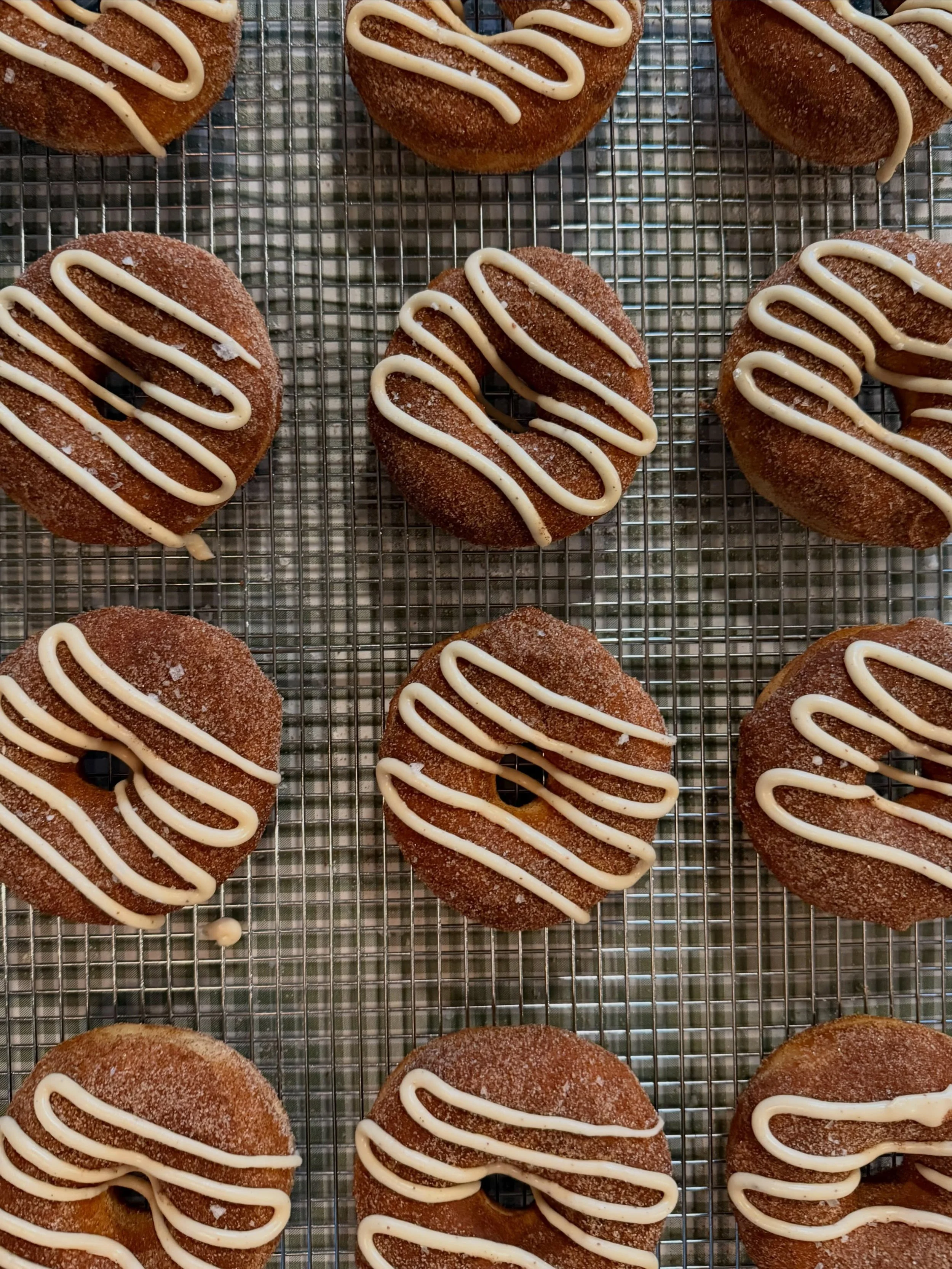 finally - our first appearance at the @chappaquafarmersmarket ! | 10.24 | 8:30am&ndash;1pm | classics and seasonal favs | maybe cinnamon rolls. idk. you&rsquo;re gonna have to come to find out 🍂🍎🎃🍩🍩🍩

&bull; &bull; &bull;
#oldboyny #doughnuts #