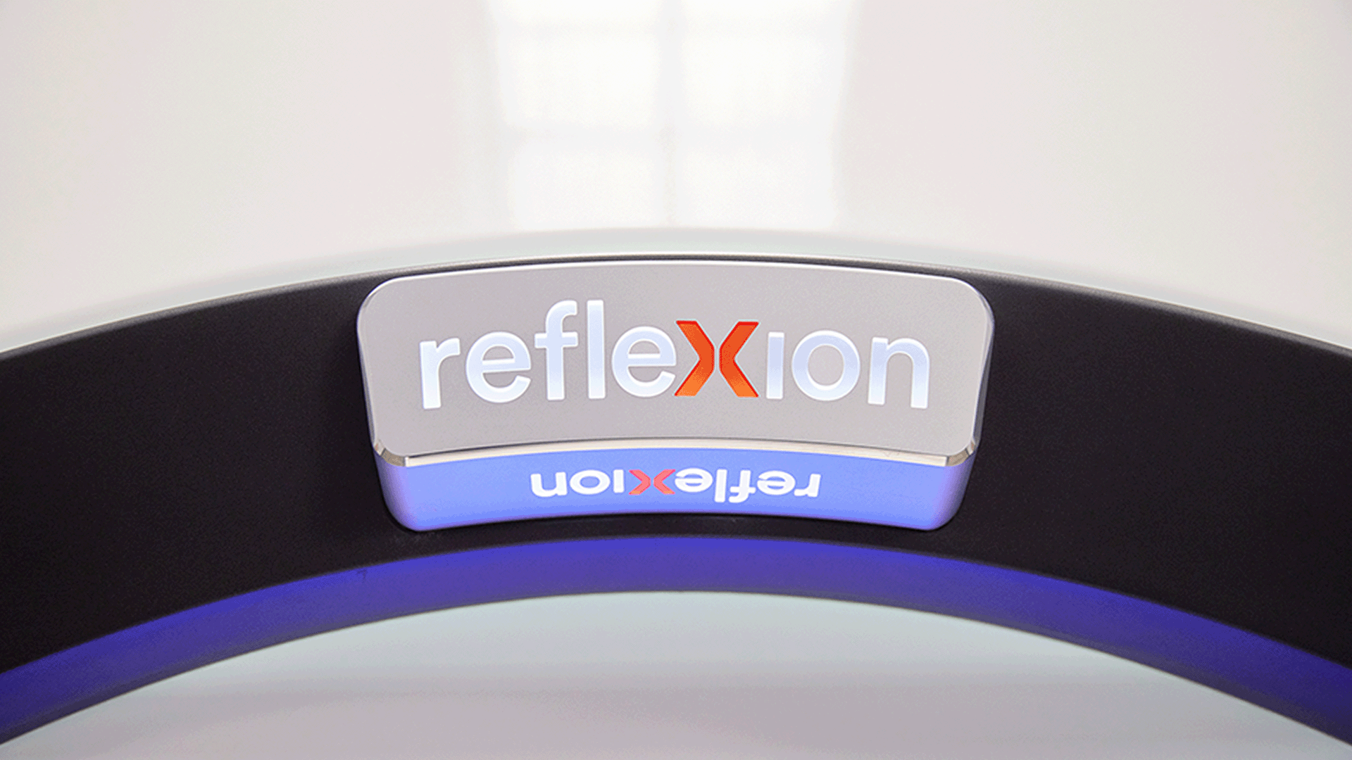 RefleXion+Colored+Beauty+Photos57.png