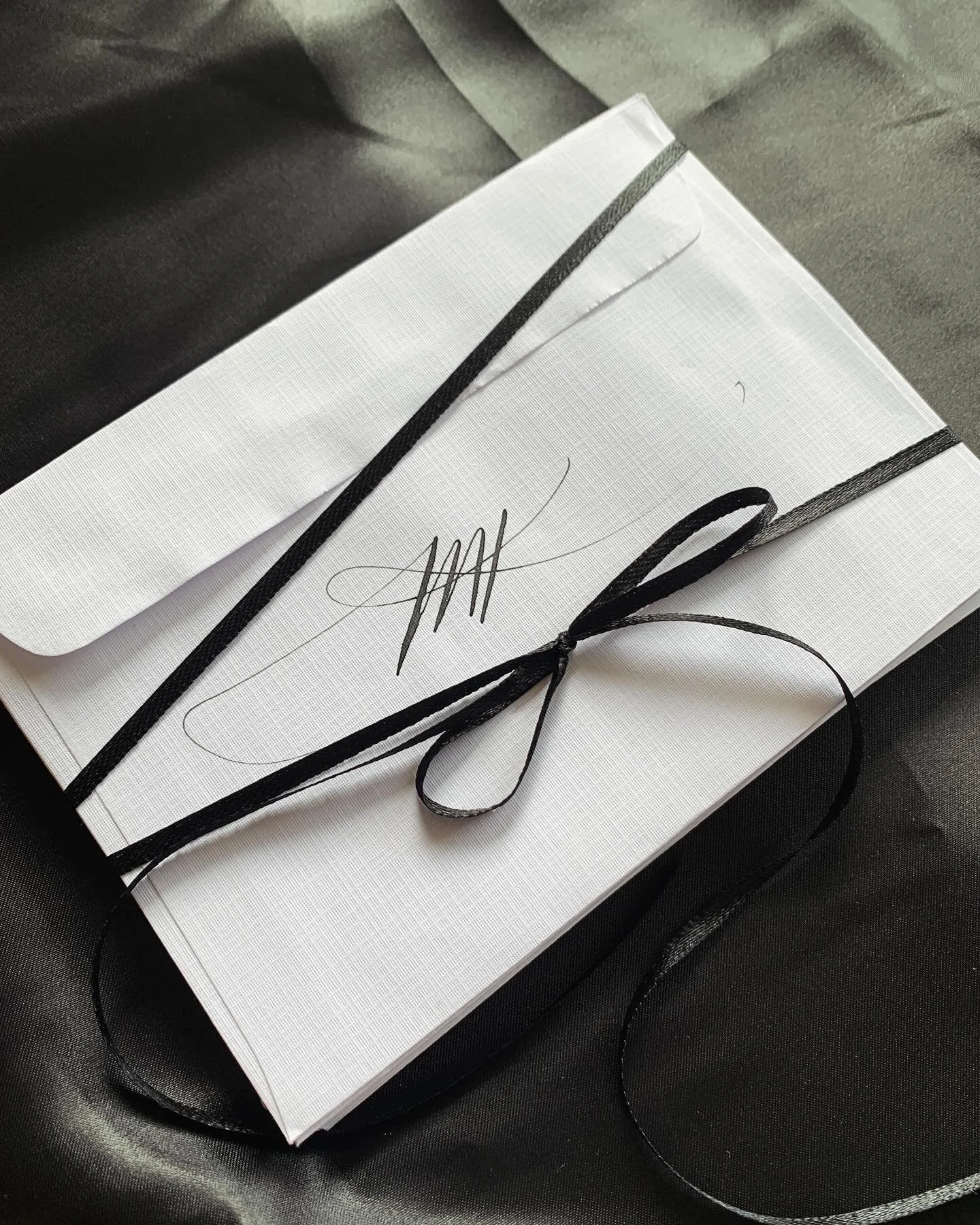 Monograms in calligraphy 🖤

Enquiries at hello@studioheidi.com.au

STUDIO HEIDI 

Calligraphy | Engraving | Botanical Illustration 

Where creativity meets luxury 

#monogram #monograms #calligraphy #calligrapher #onsitecalligraphy #livecalligraphy 