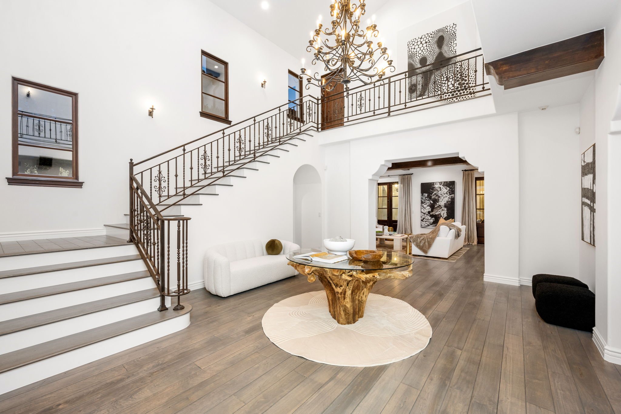 2-web-or-mls-351-n-laurel-ave.jpg