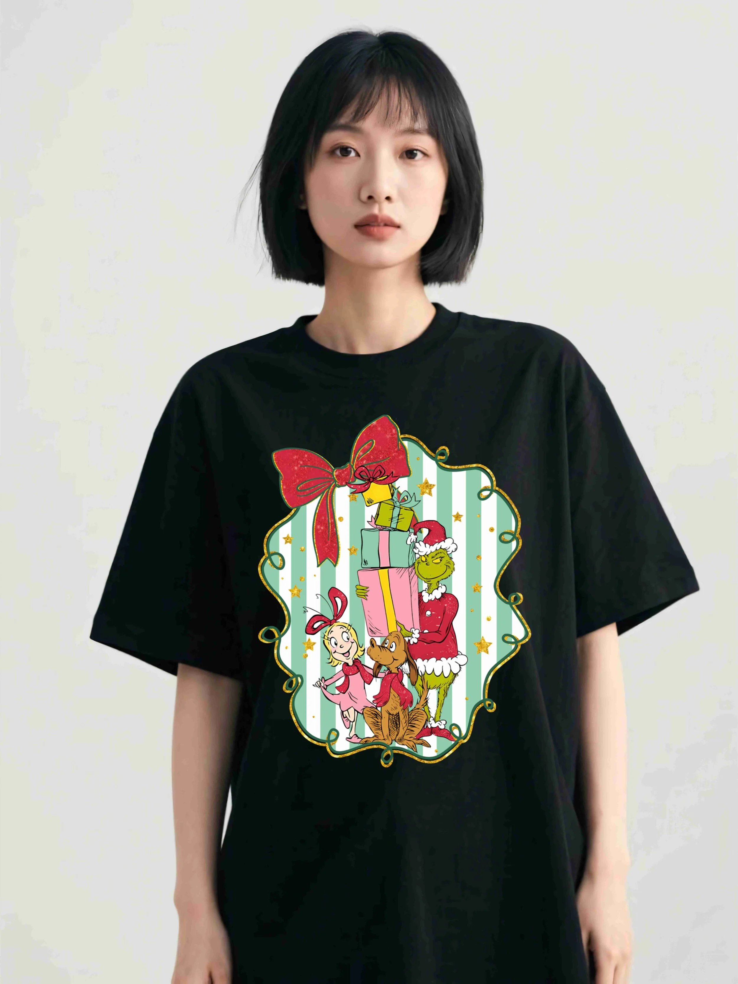 GrinchRetro Christmas Tshirt (2).jpg