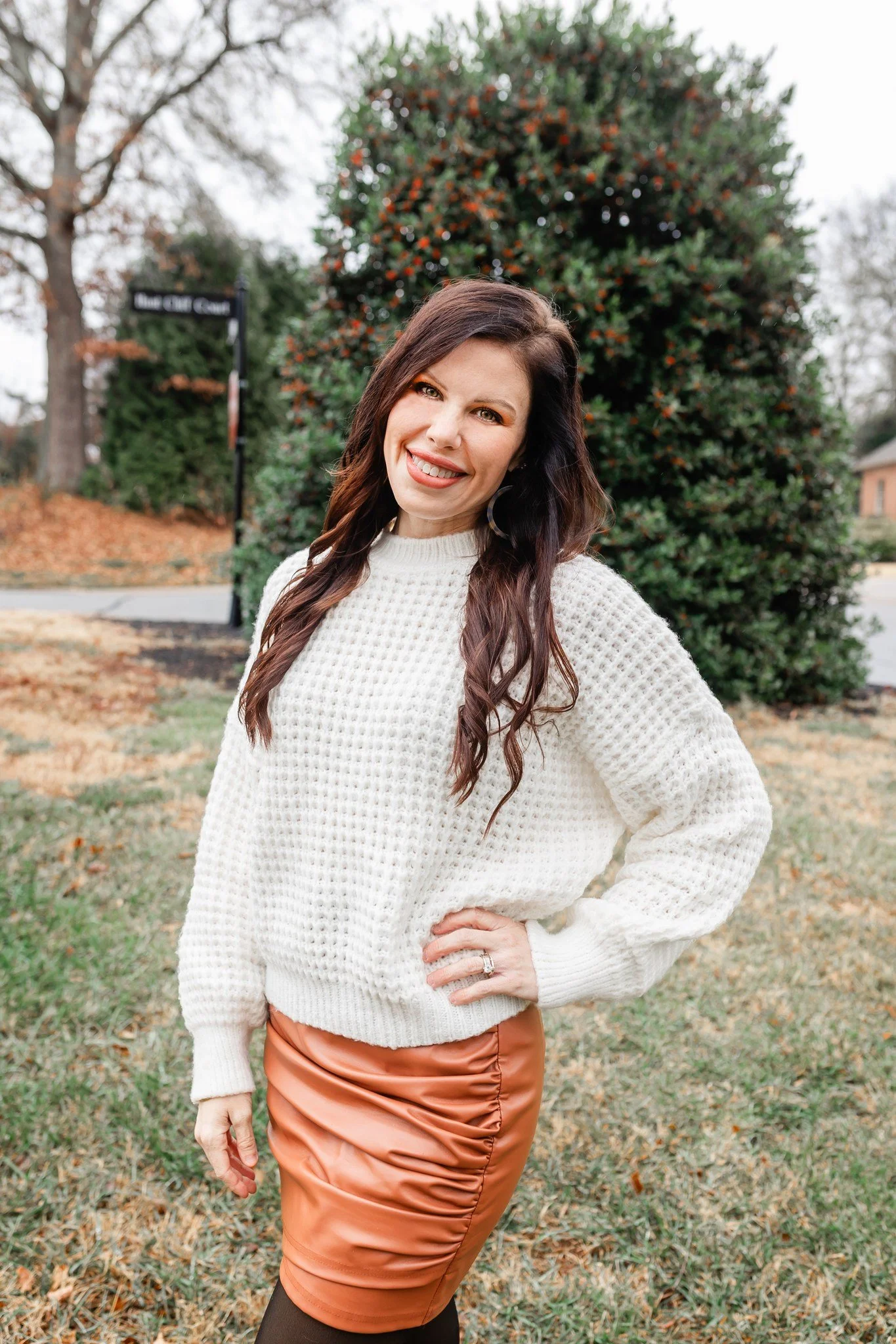 Hi, I&rsquo;m Carissa 🤍
If you&rsquo;re new here, welcome! And if you&rsquo;ve been around for a while, I&rsquo;m really glad you&rsquo;re here! 

Elevate was built on a simple belief: aesthetics should enhance what already makes you YOU, not push y