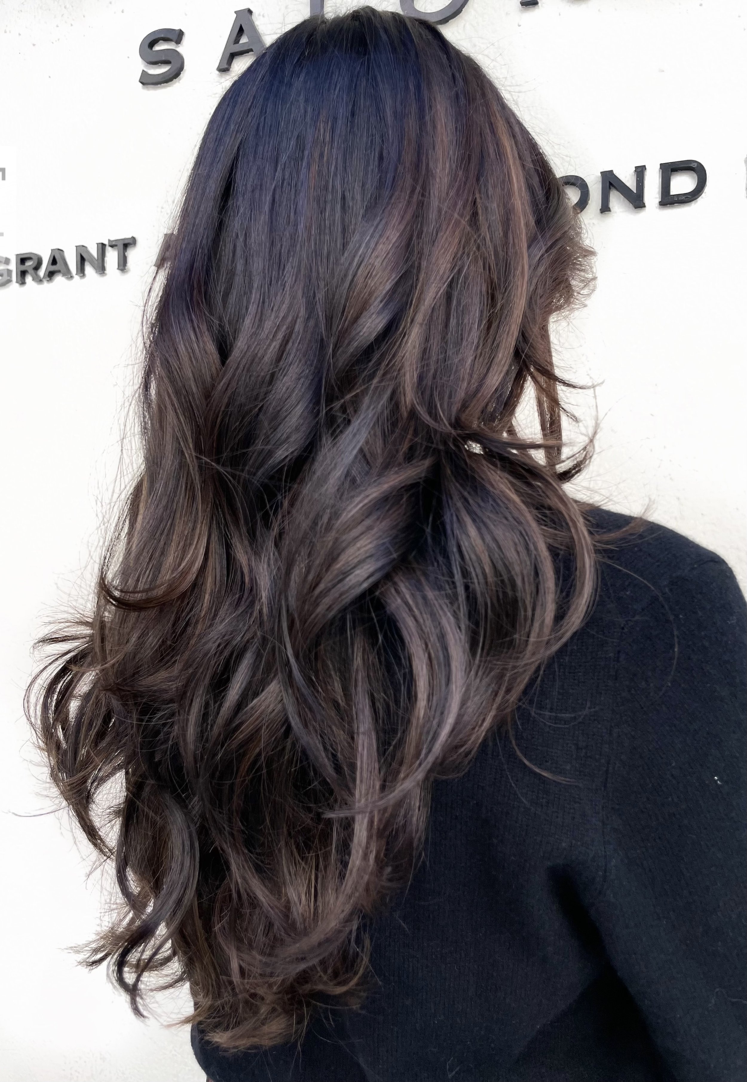 Facetune_12-03-2024-11-22-28 copy.jpg