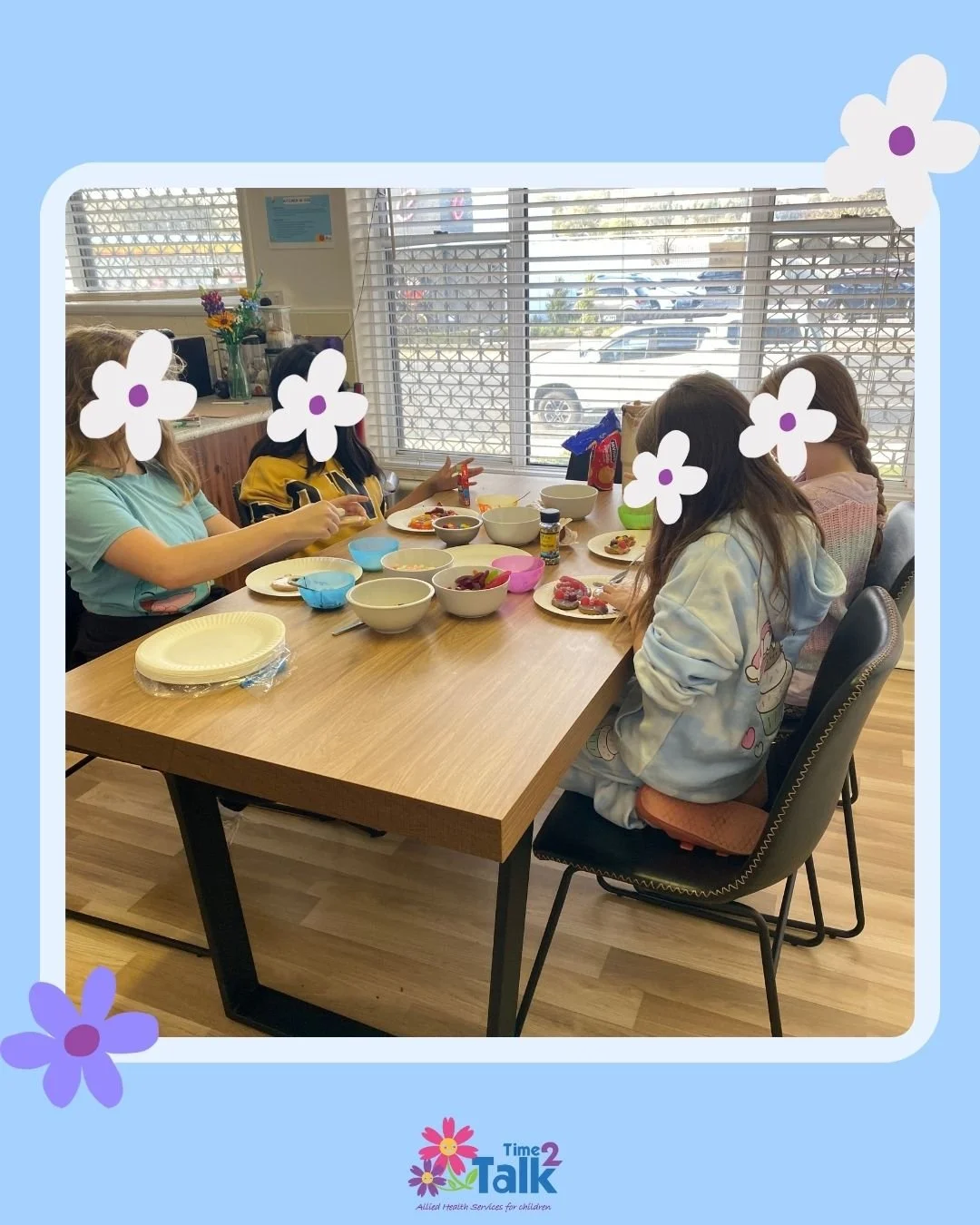 ✨ Thrive Girls Group Adventures✨
Over the school holidays, our Thrive Girls Group met for their fortnightly session and they had so much fun! From a scavenger hunt to shopping for their cooking session and decorating biscuits, their day was pack with