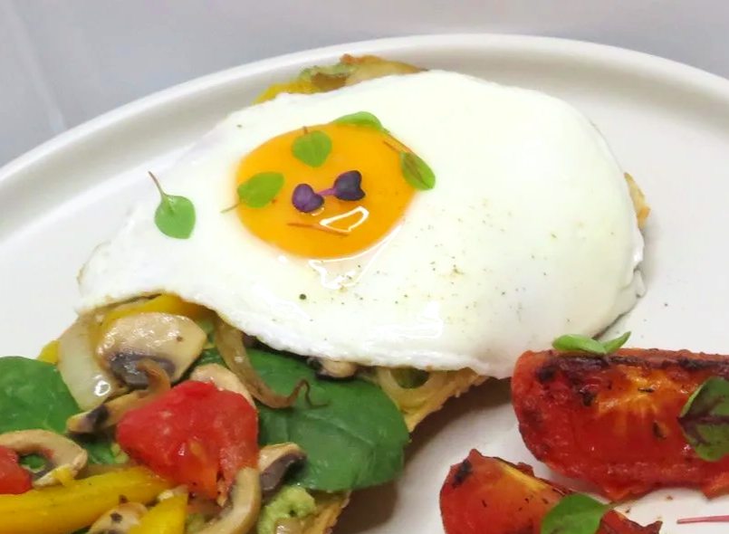 Perfectly fried sunny side up egg