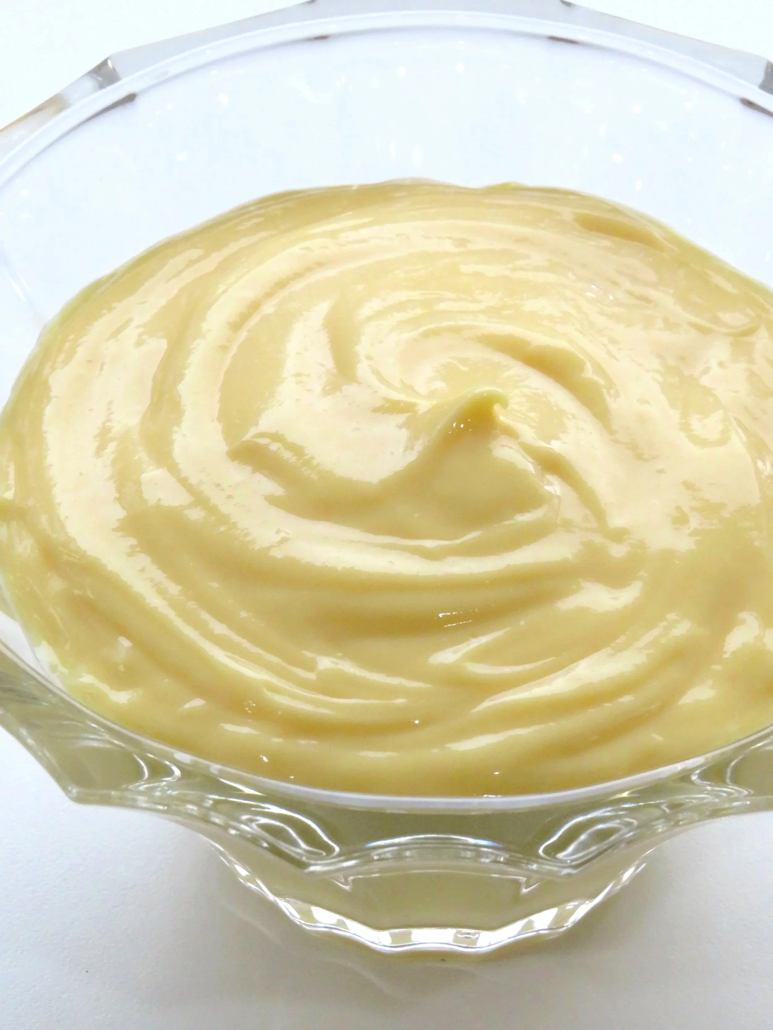 How To Make Italian Pastry Cream (Crema Pasticcera)