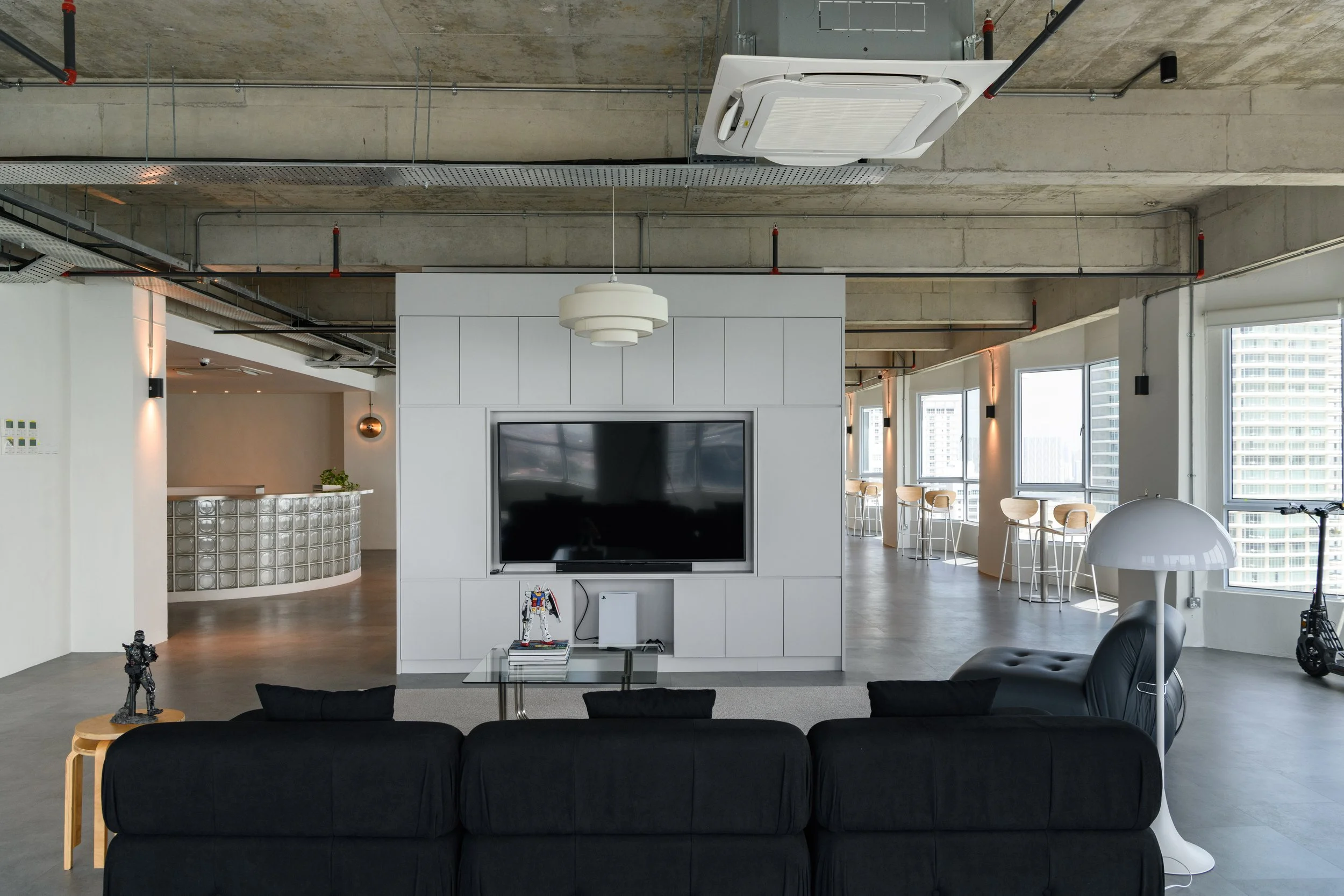 V2409-14 DSC00148.jpg