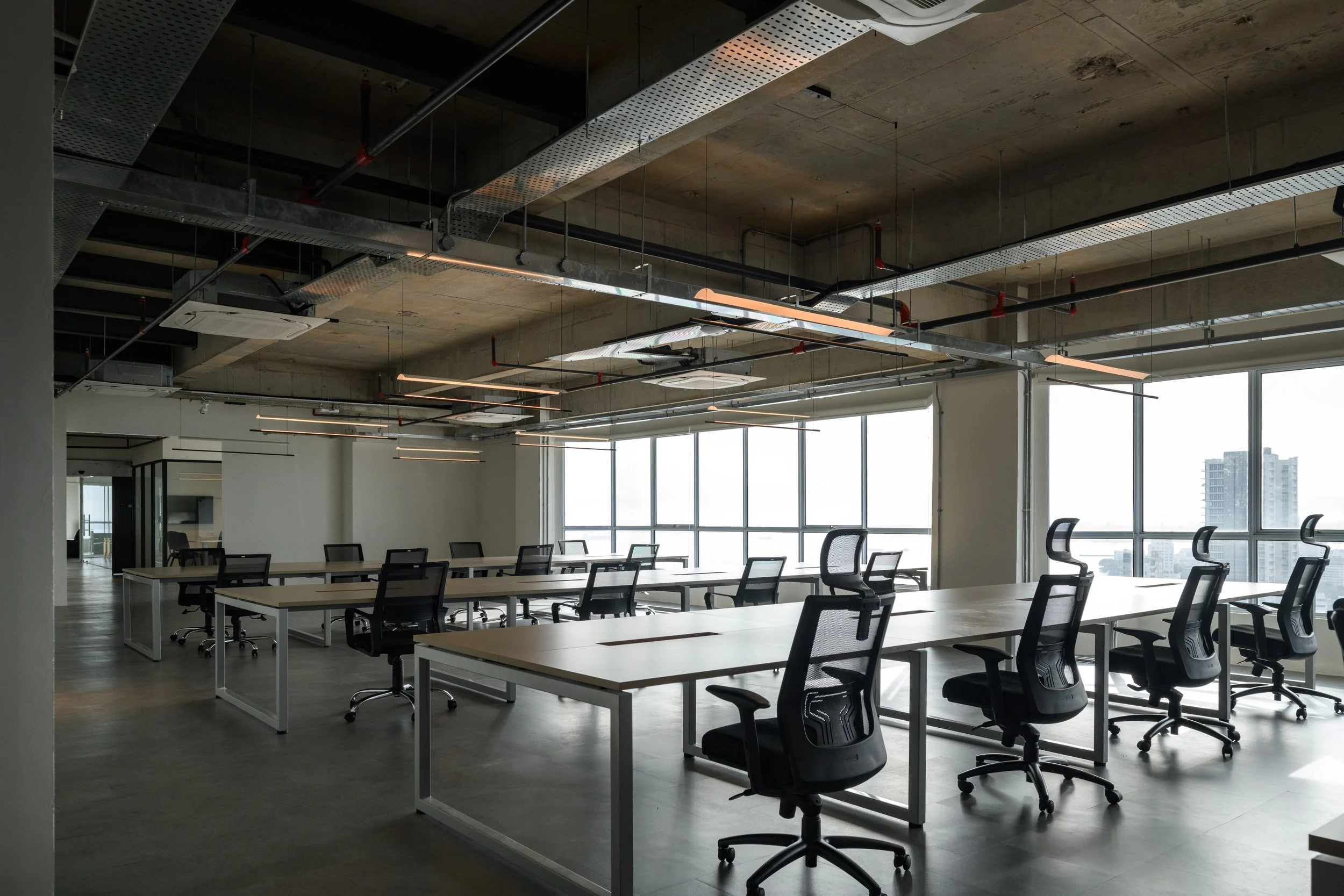 V2409-22 DSC0014.jpg