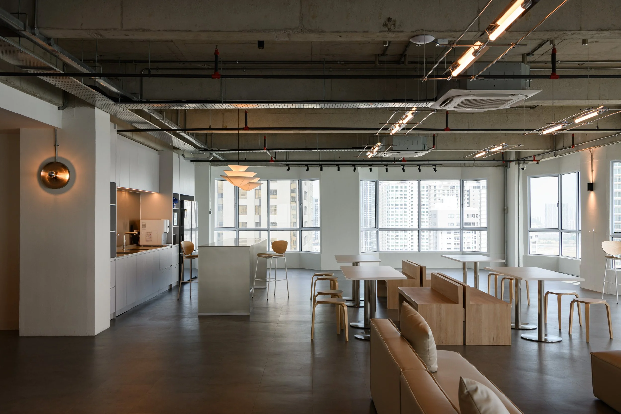 V2409-08 DSC00175.jpg