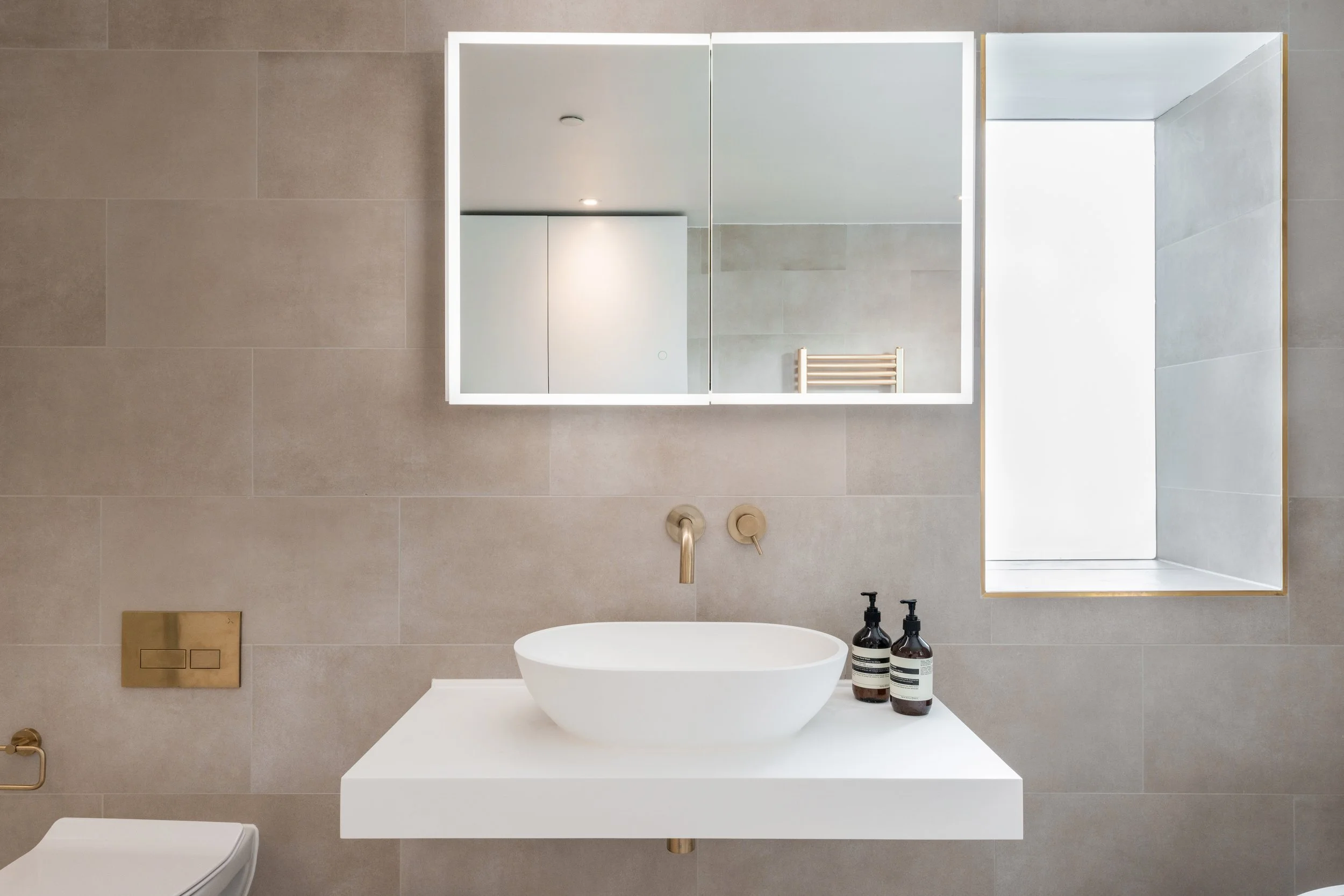 Neutral Bathroom