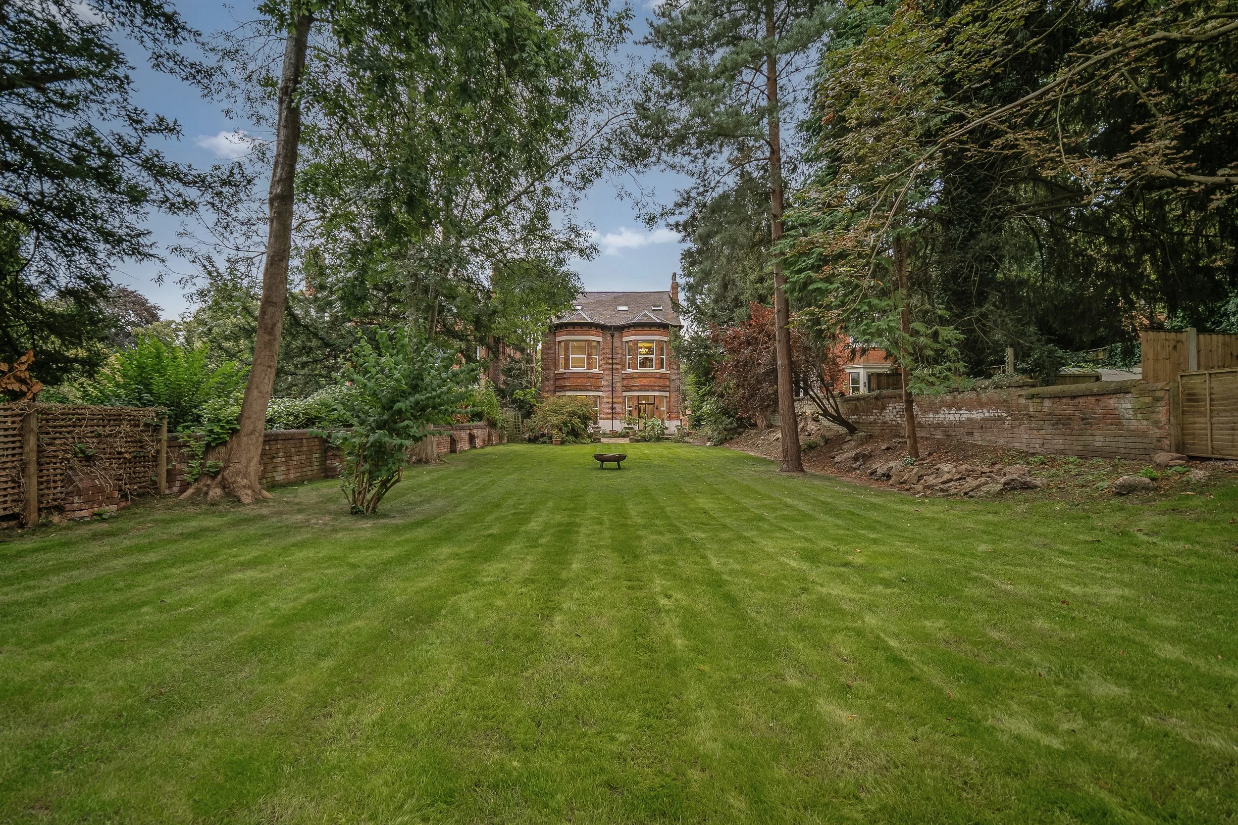9 Elm Bank - by British Living Group-53.jpg