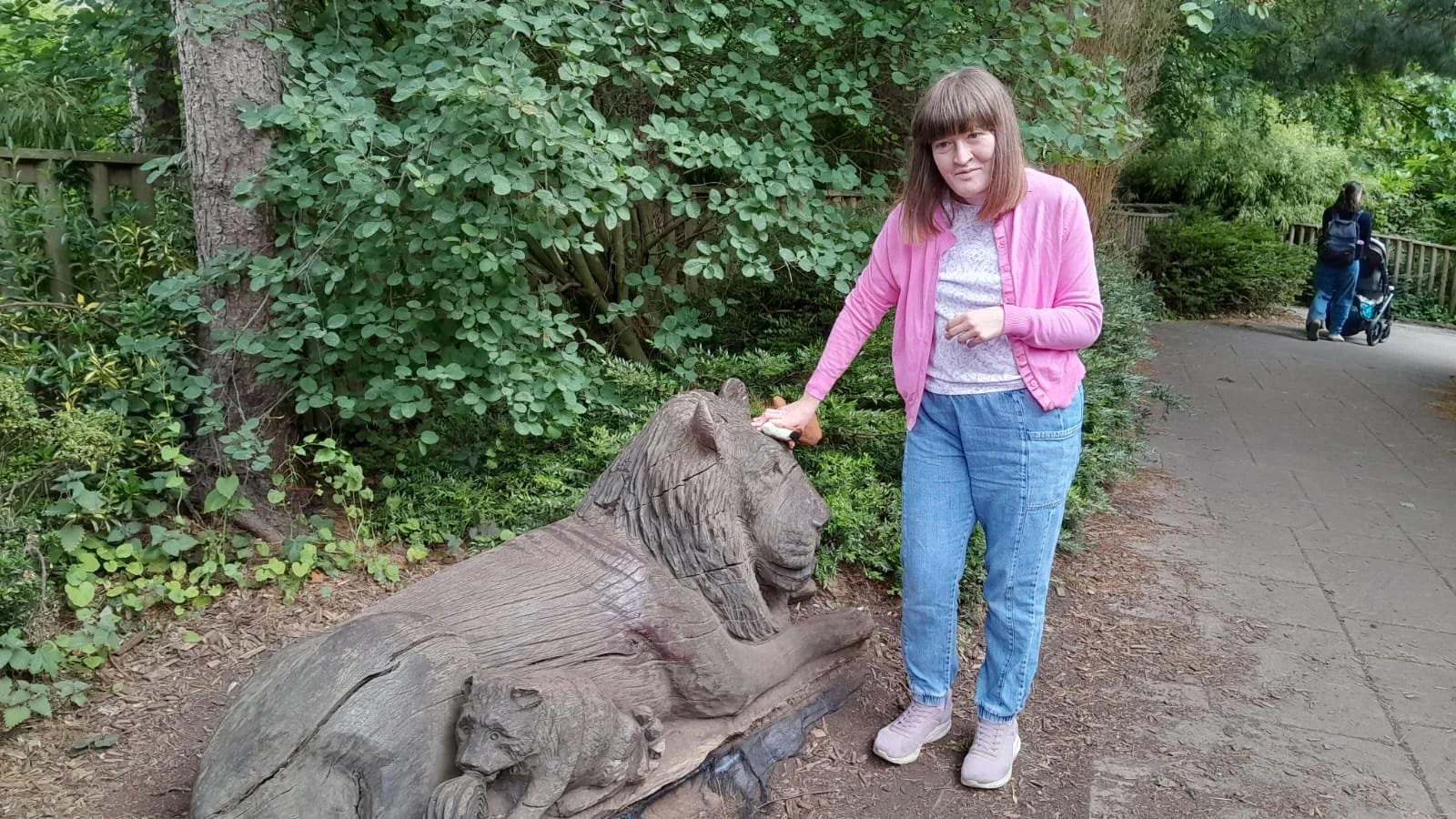 GW Zoo Lion statue.jpeg