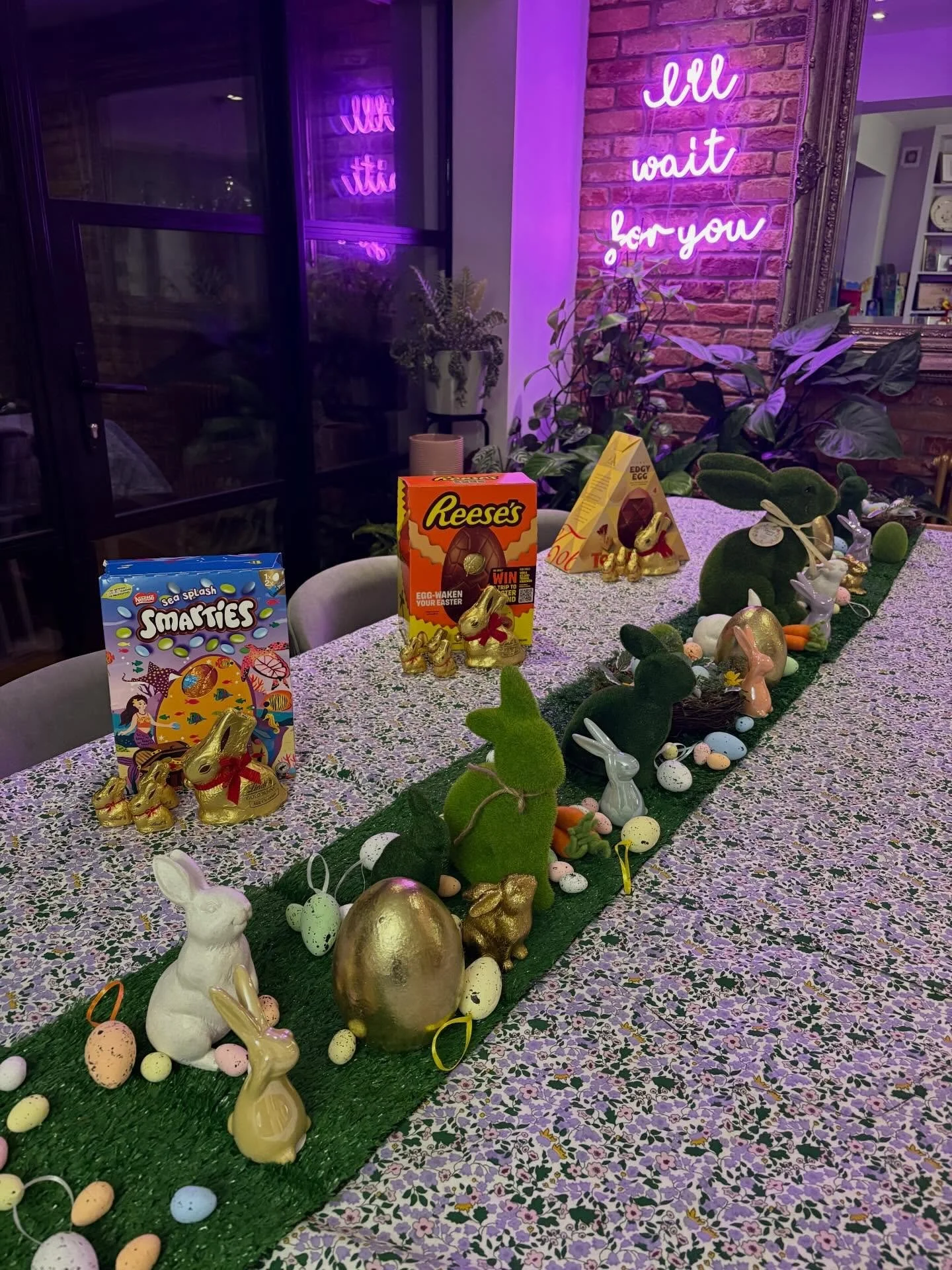 🐣 Happy Easter to you all, and all your little Easter chicks, whether hatched or not! 🐣