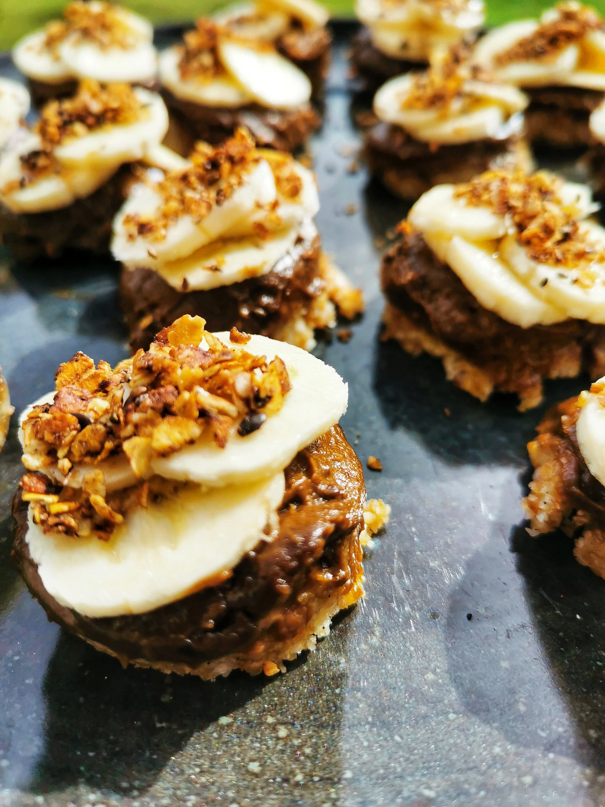 Recette Native Cameline fond de tarte crue ganache cacao cru banane granola sans gluten traiteur végétal cheffe à domicile Nouvelle-Aquitaine inspiration Sarah Juhasz
