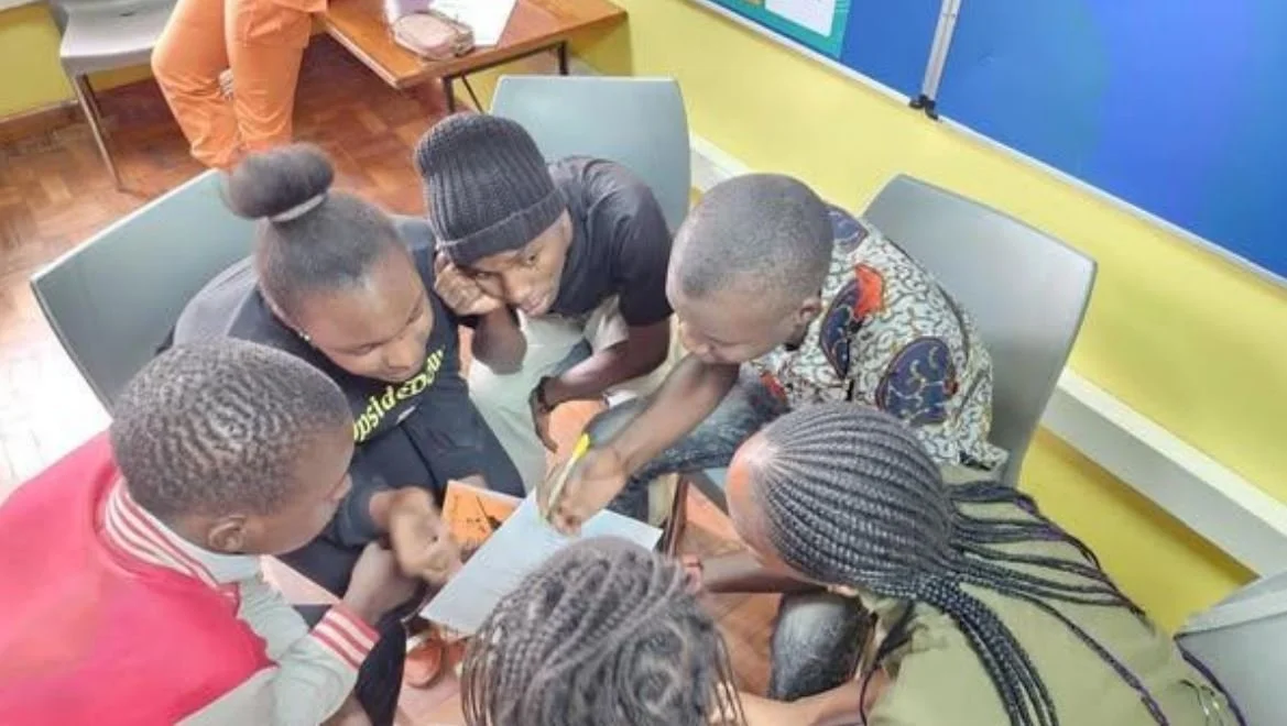 Kenya- Providing Youth With a Holistic Approach to Leadership through Education and Mentorship