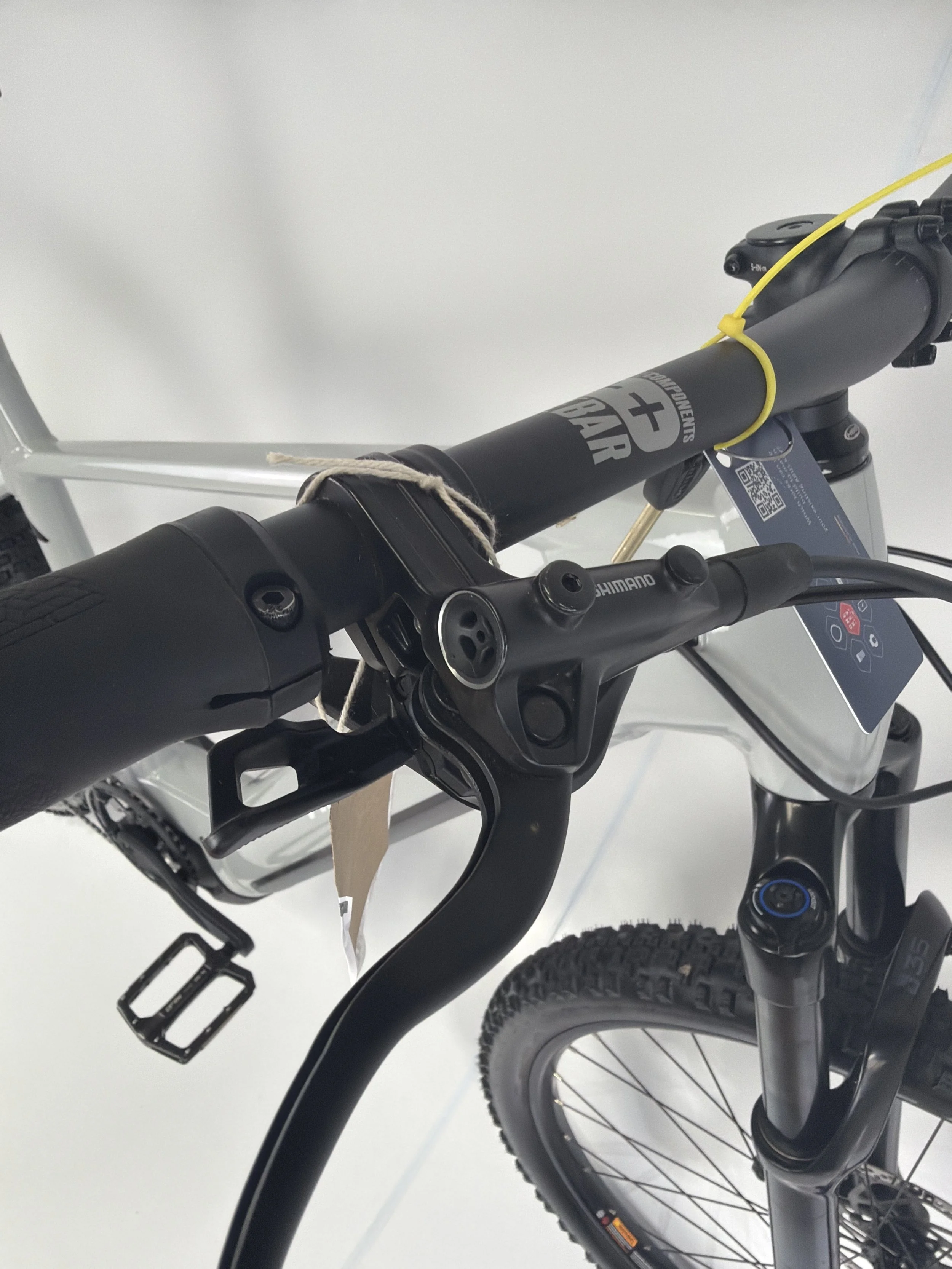 3_412 - 07 Brake Levers.jpg