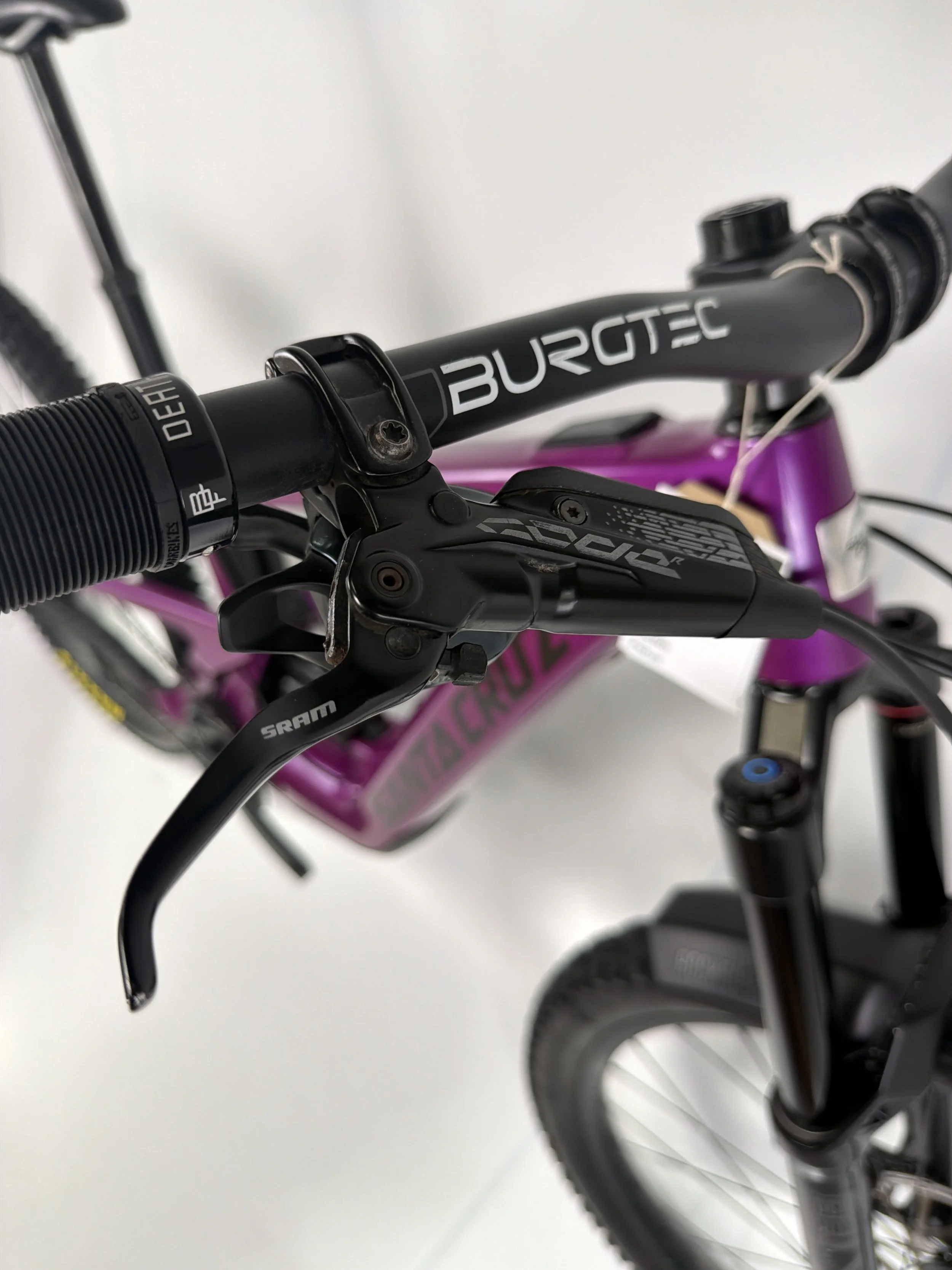 3_502 - 07 Brake Levers.jpg