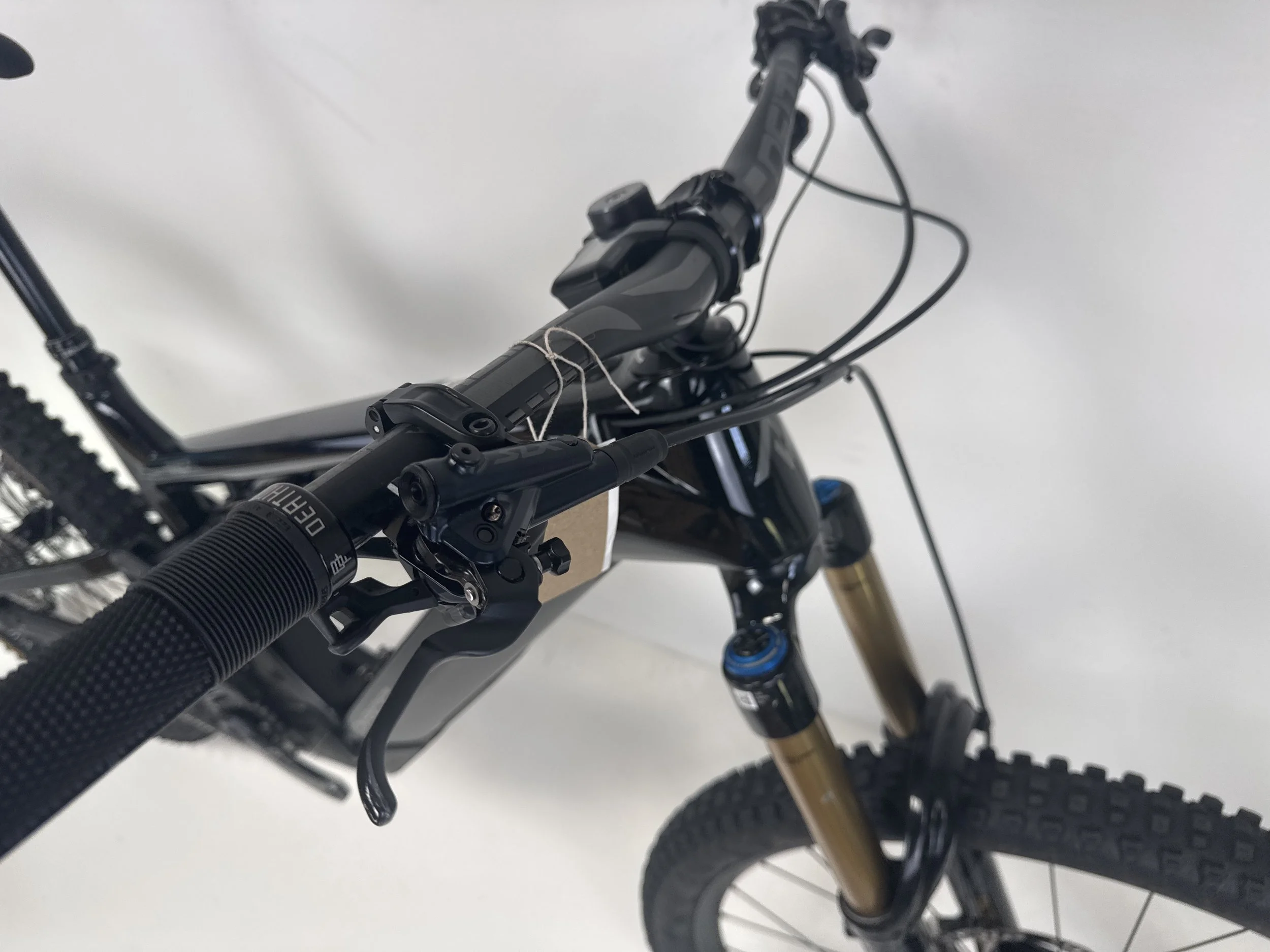 3_257 - 07 Brake Levers.jpg