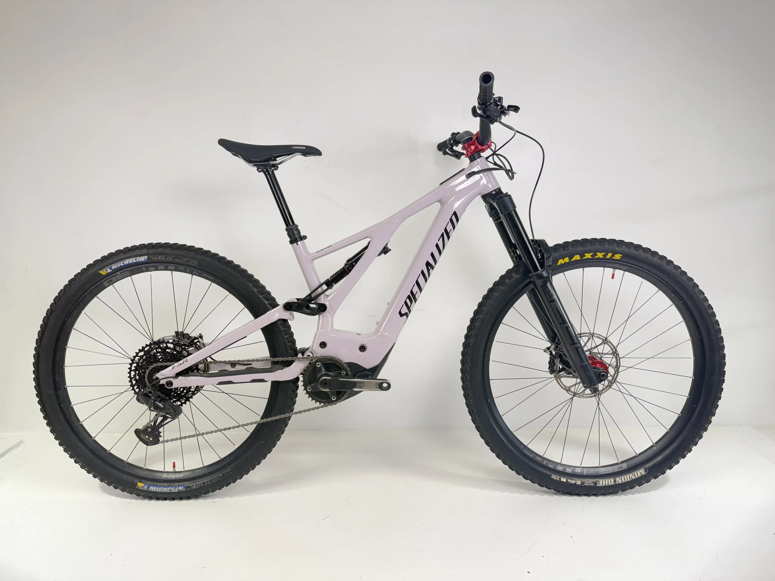 3_253 - 01 Drive Side Full Bike.jpg