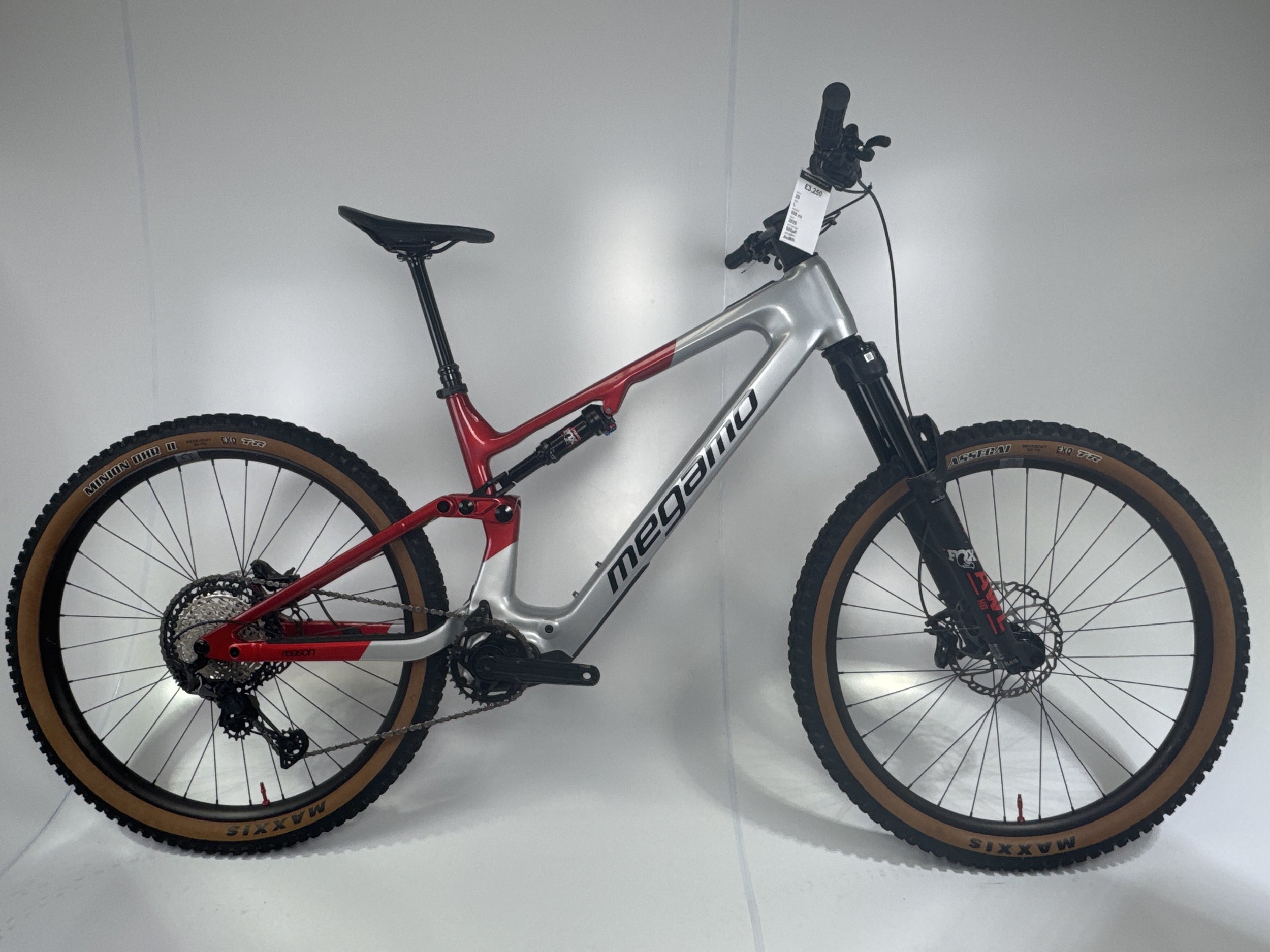 3_381 - 01 Drive Side Full Bike.jpg