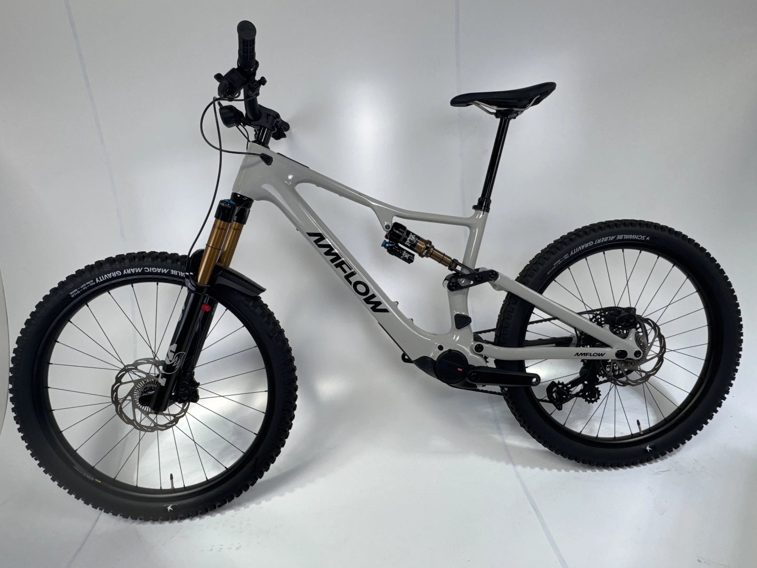 3_367 - 02 Non-Drive Side Full Bike.jpg