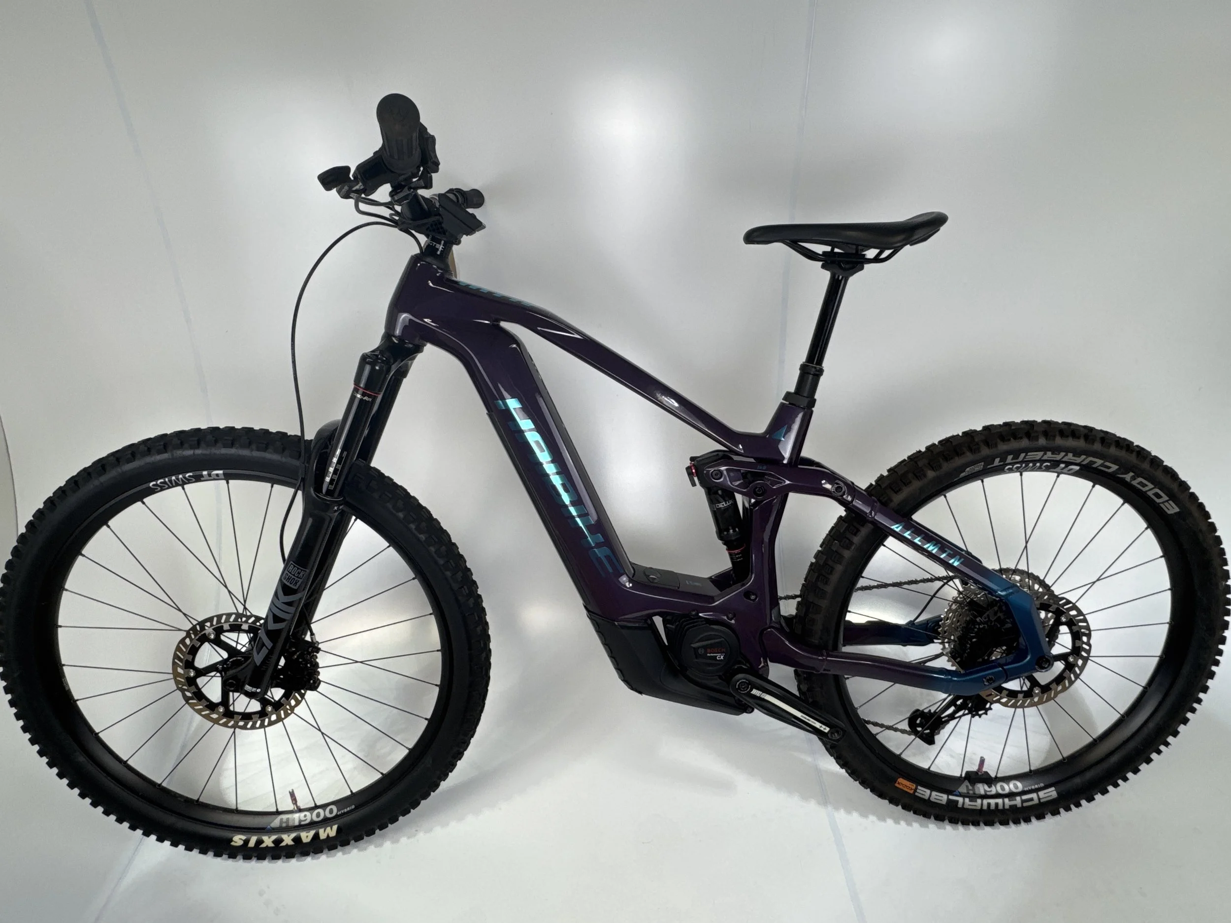 3_322 - 02 Non-Drive Side Full Bike.jpg