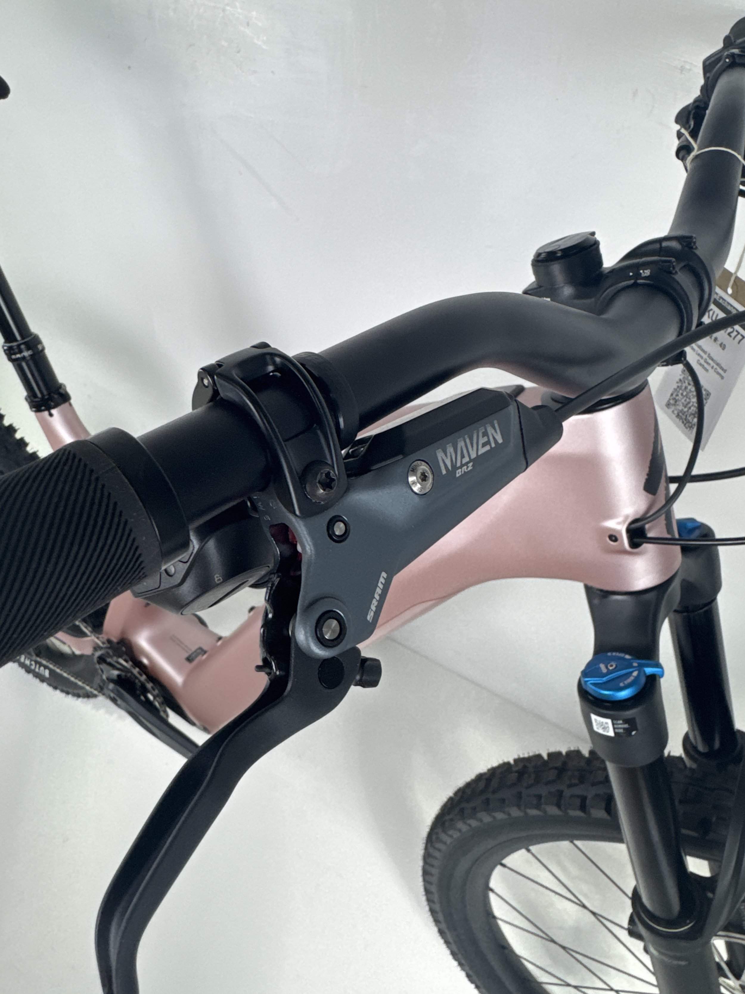 3_277 - 07 Brake Levers.jpg