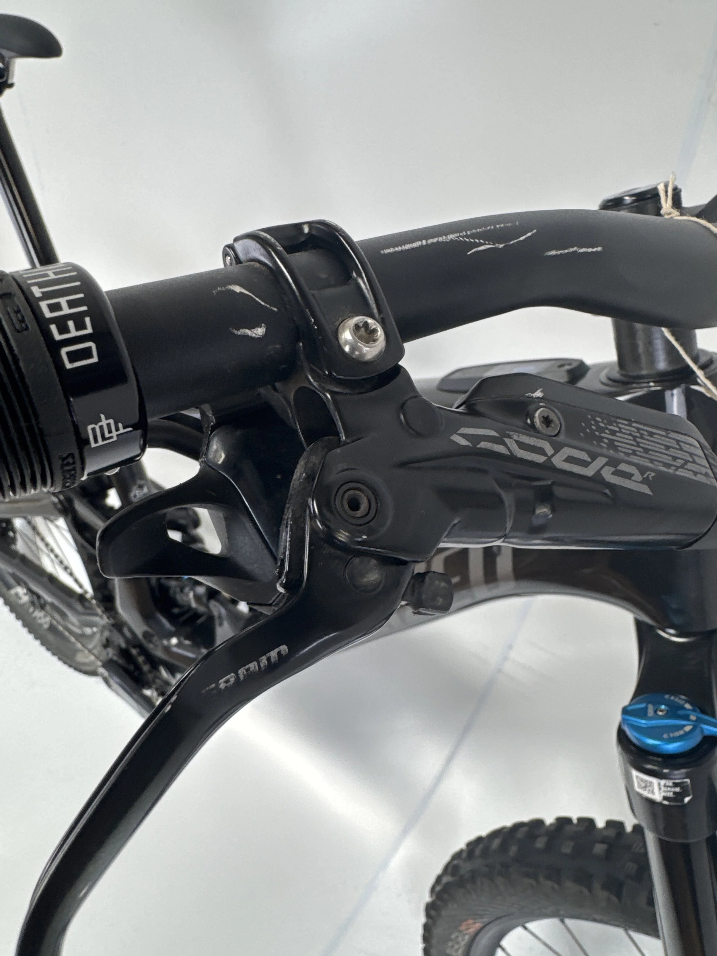 3_366 - 07 Brake Levers.jpg
