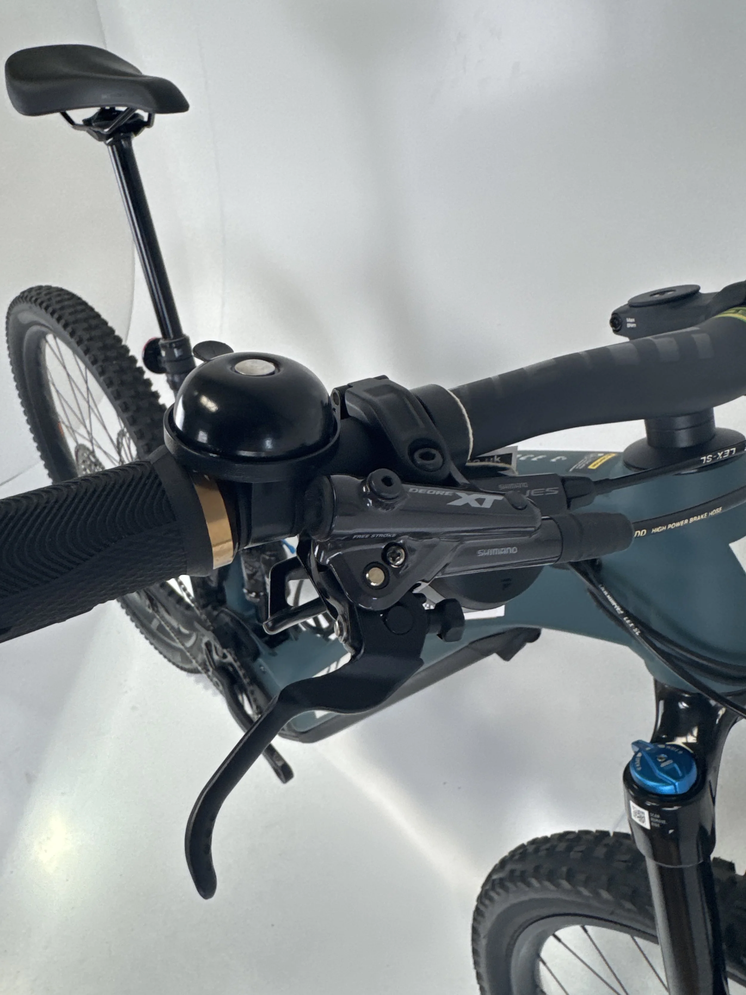 3_377 - 07 Brake Levers.jpg
