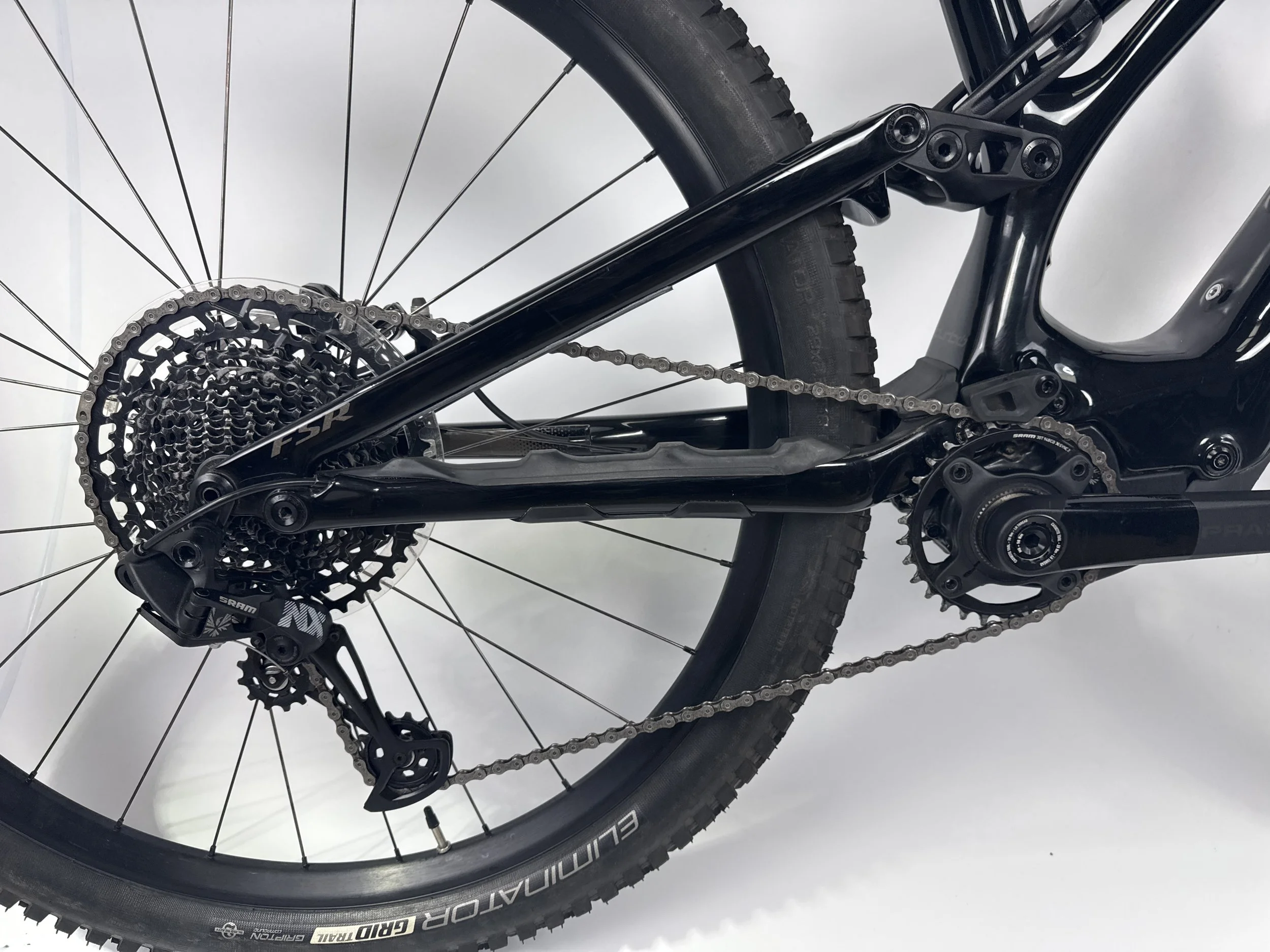 3_388 - 11 Drivetrain.jpg
