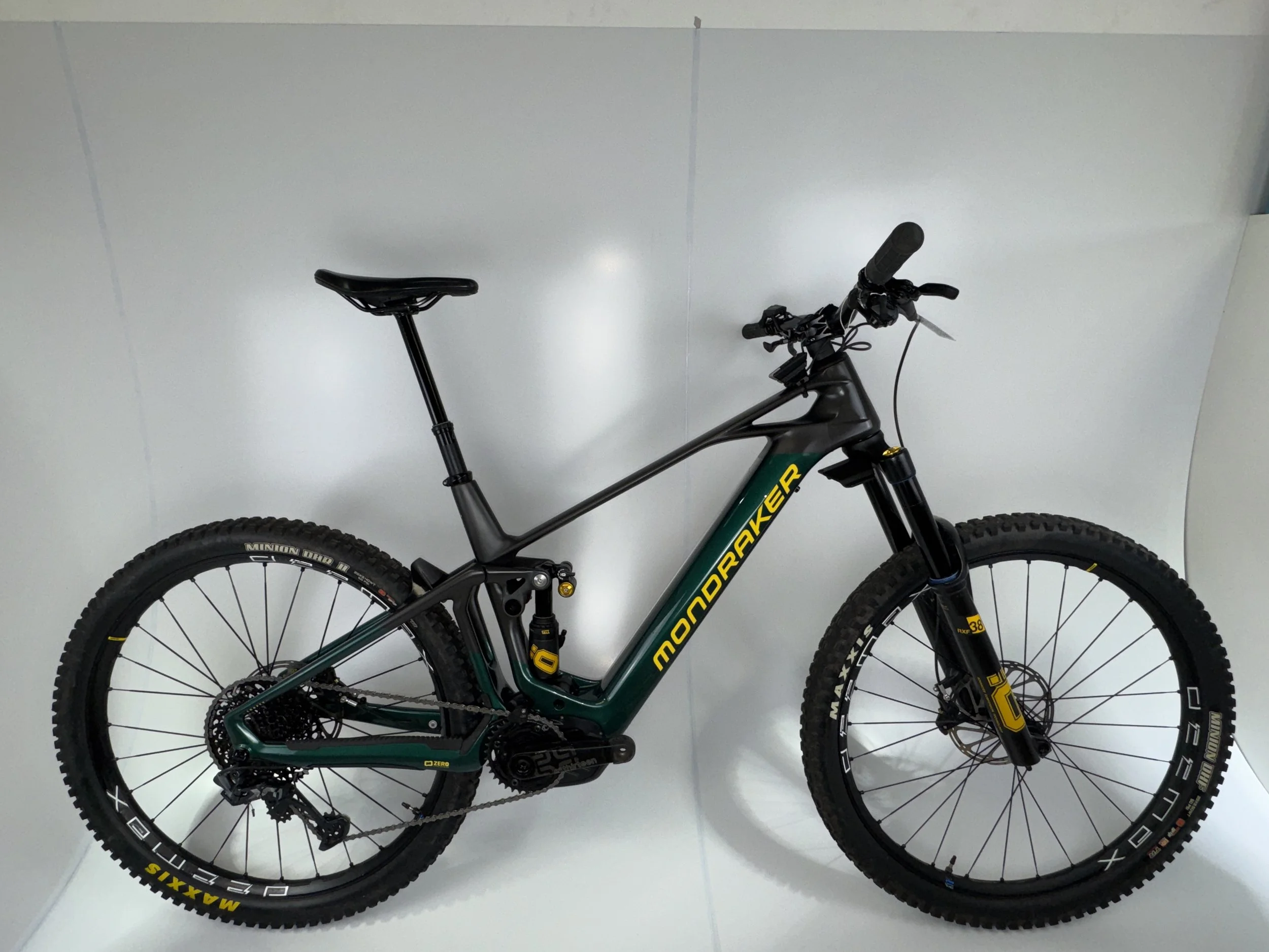 3_326 - 01 Drive Side Full Bike.jpg