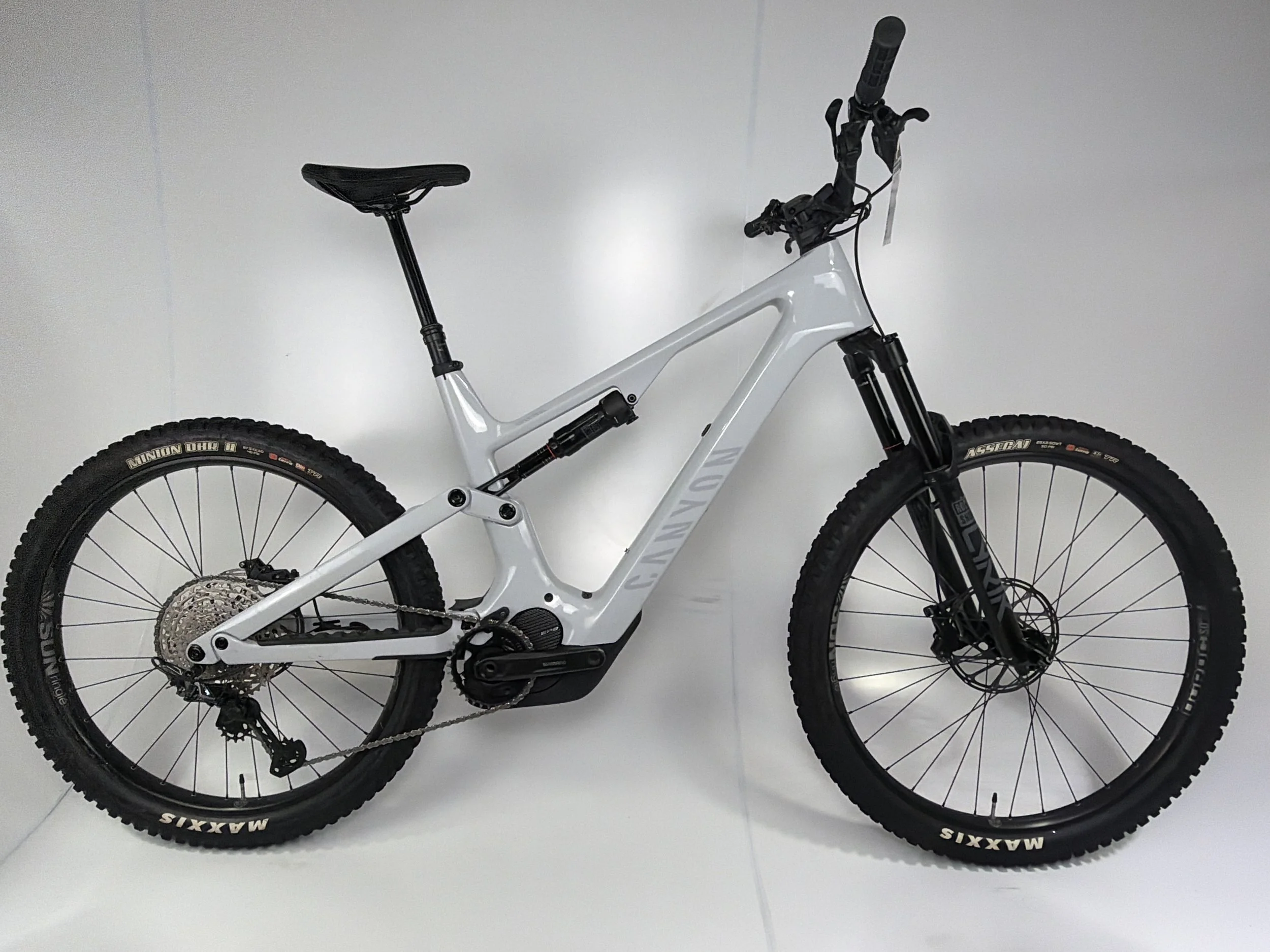 3_413 - 01 Drive Side Full Bike.jpg