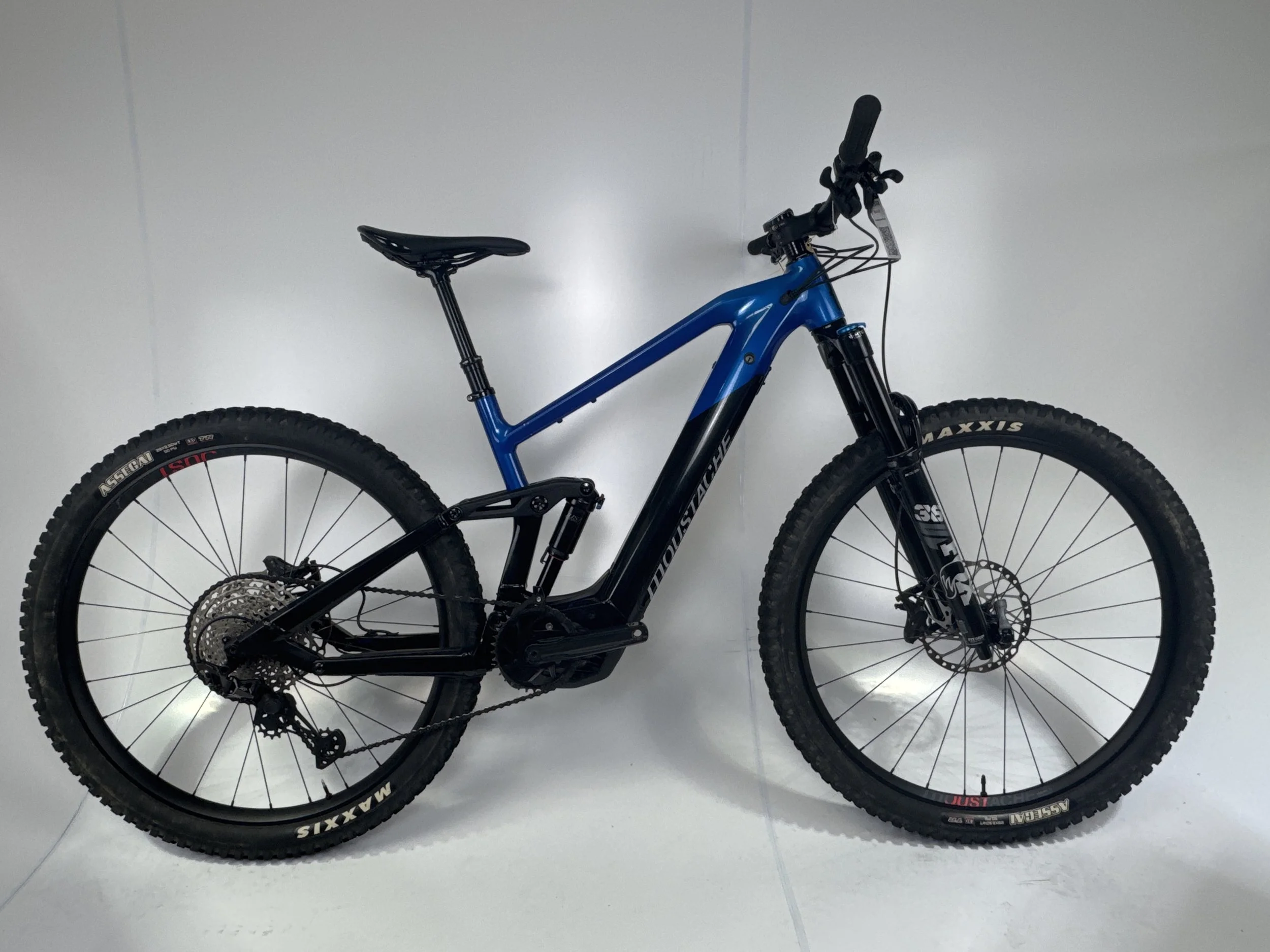 3_368 - 01 Drive Side Full Bike.jpg