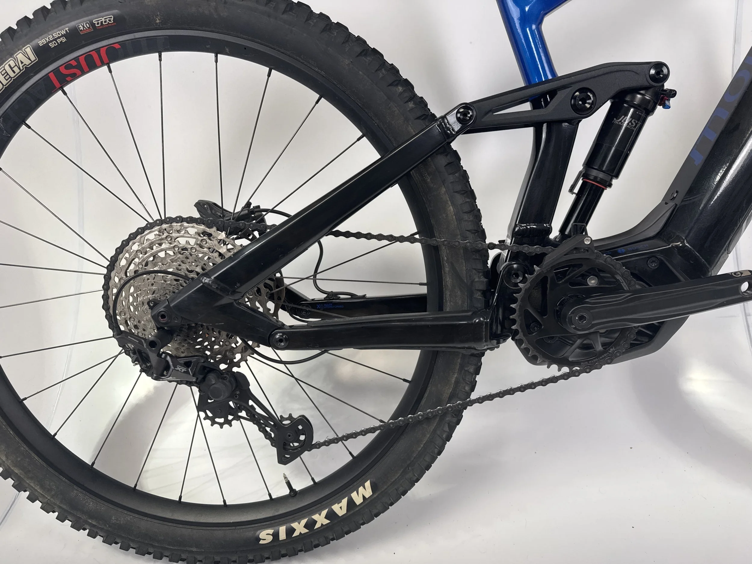 3_368 - 11 Drivetrain.jpg