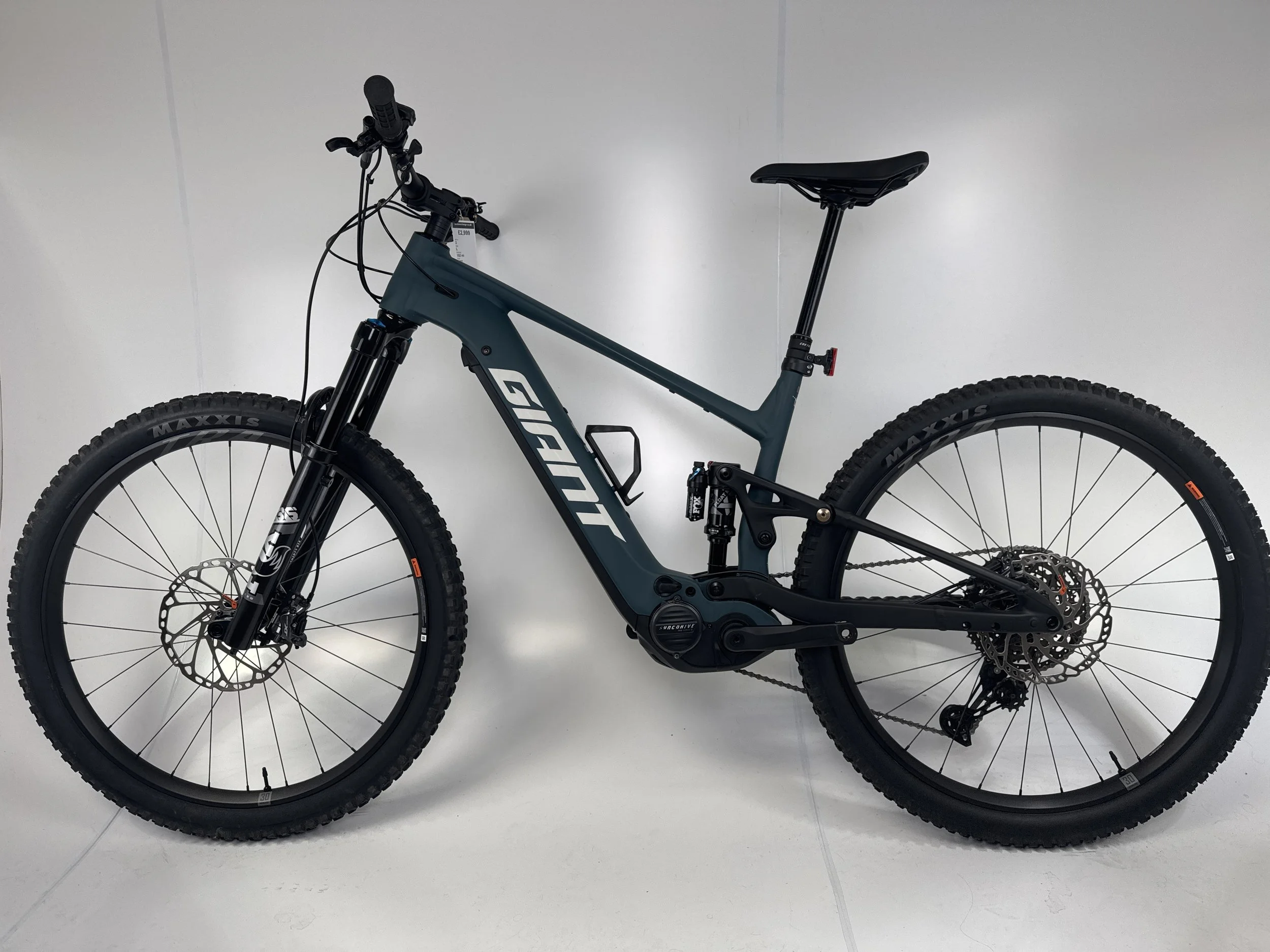 3_377 - 02 Non-Drive Side Full Bike.jpg