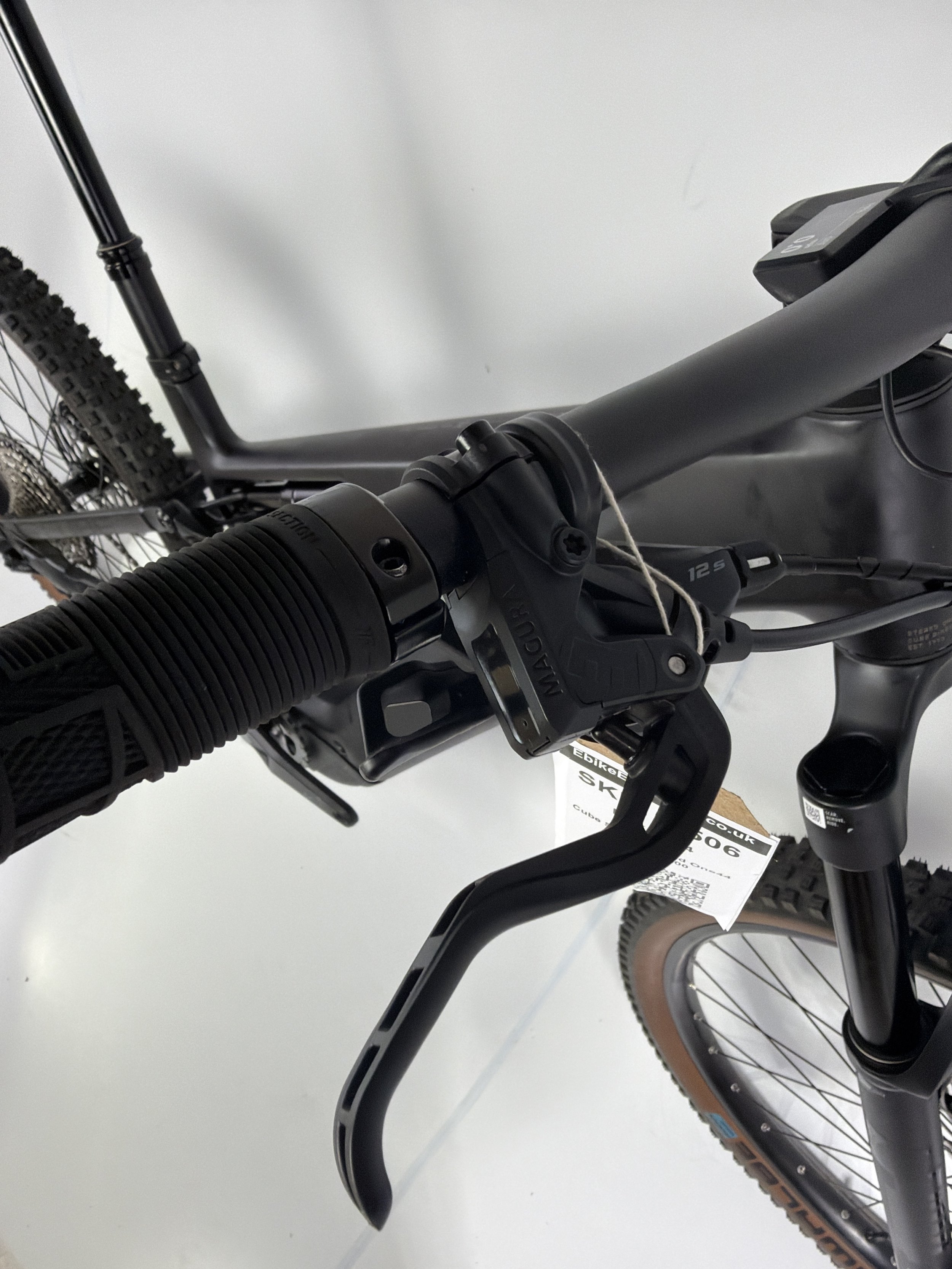 3_506 - 07 Brake Levers.jpg
