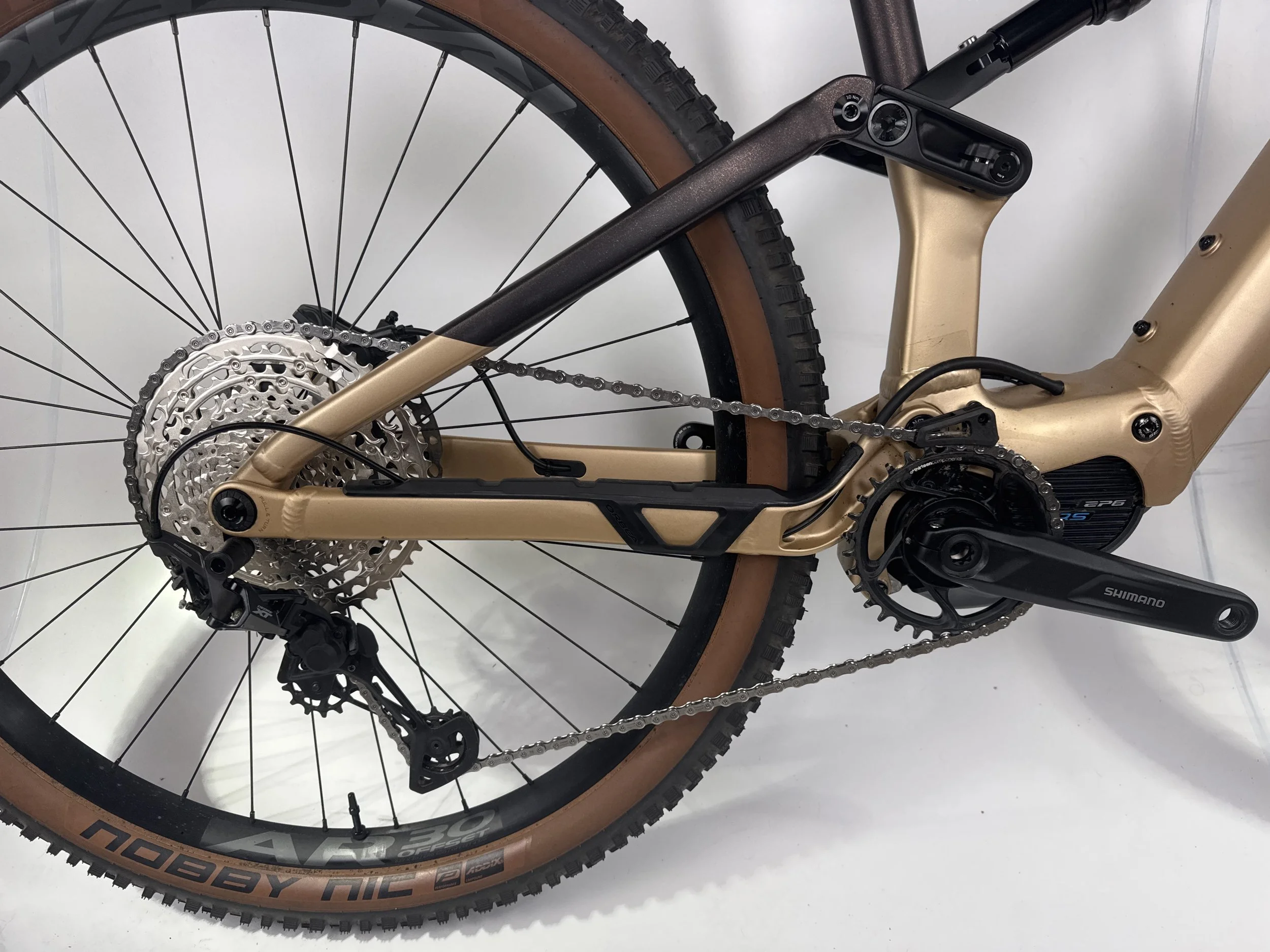 3_369 - 11 Drivetrain.jpg