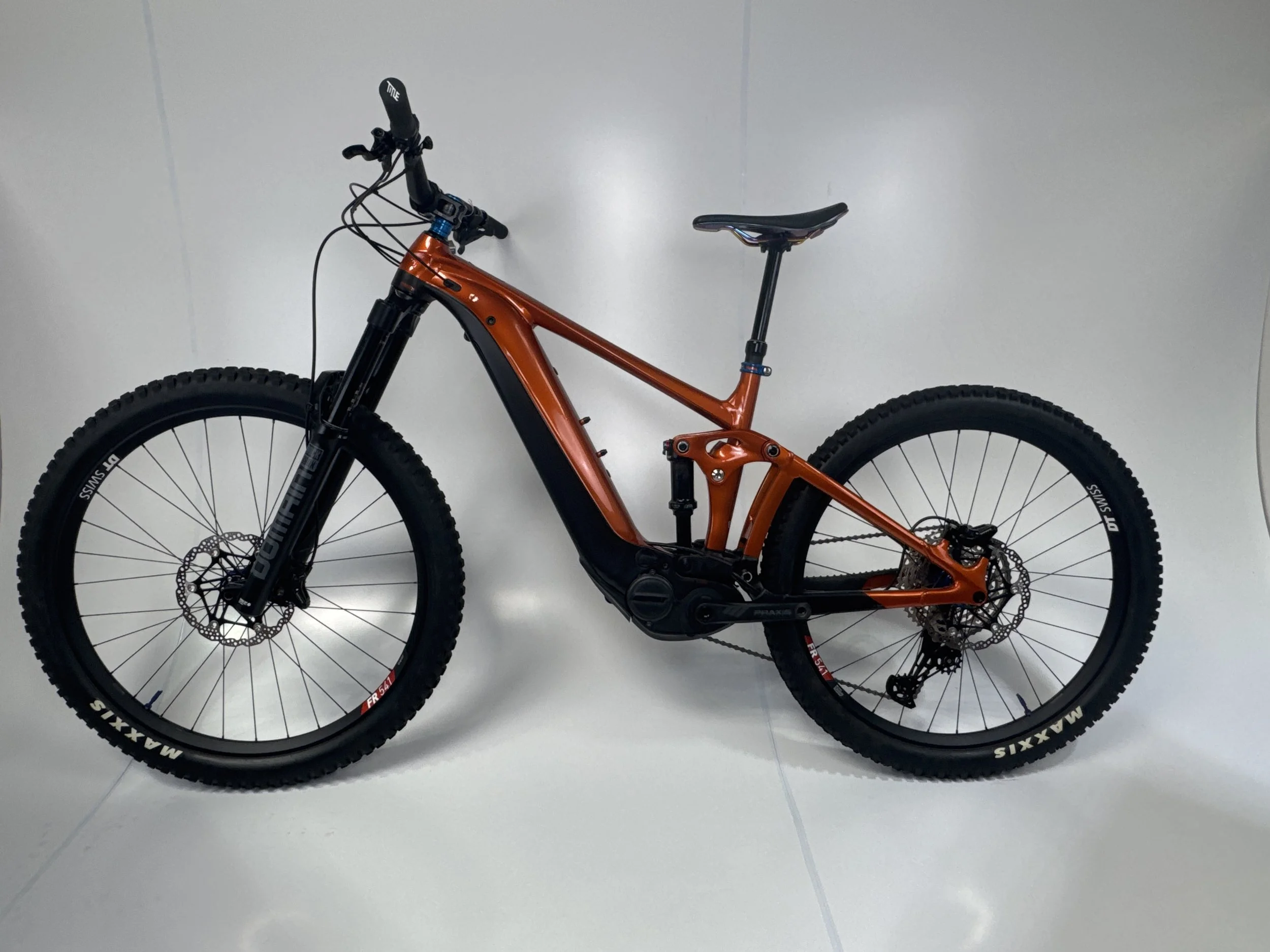3_373 - 02 Non-Drive Side Full Bike.jpg