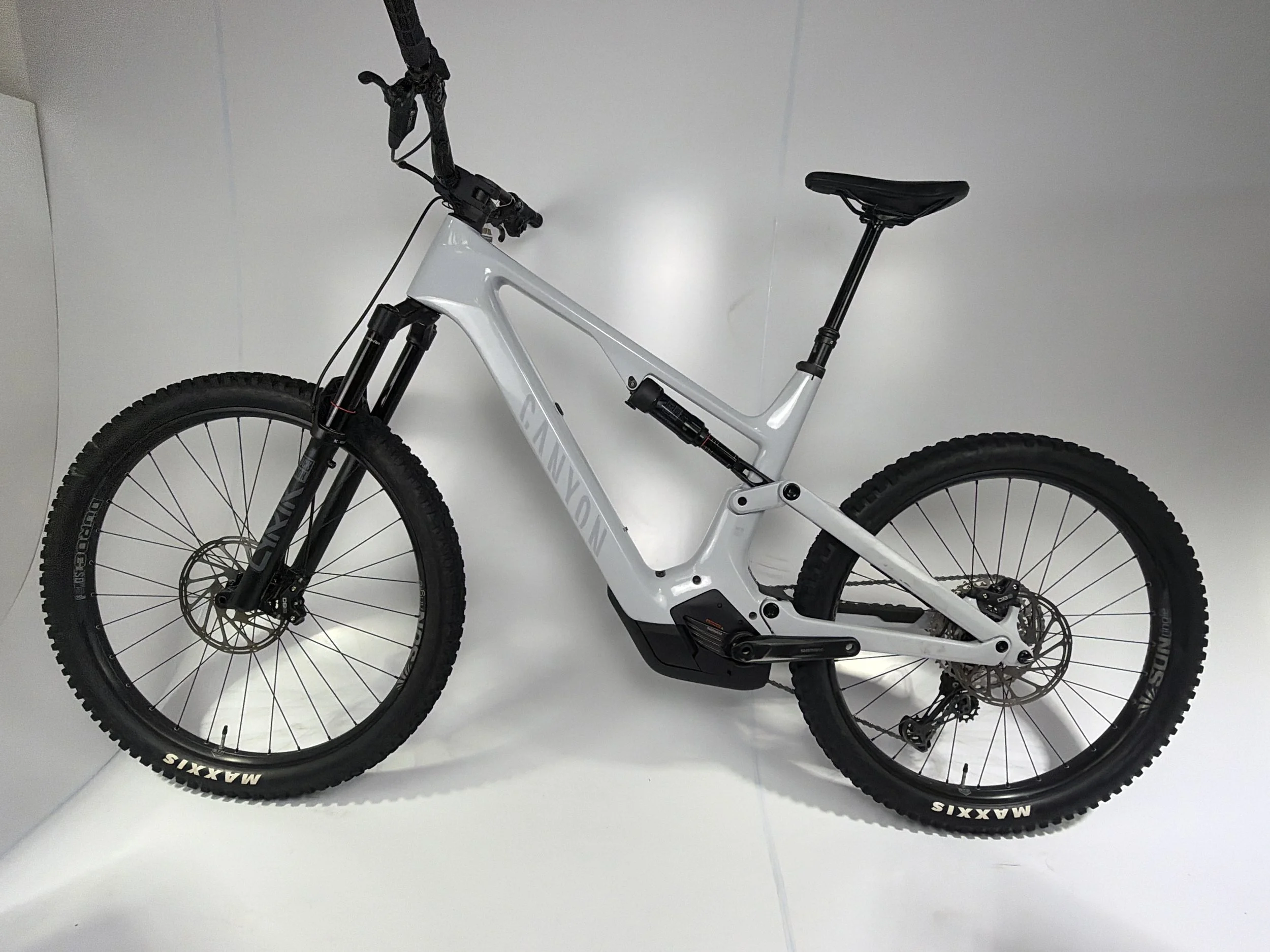 3_413 - 02 Non-Drive Side Full Bike.jpg
