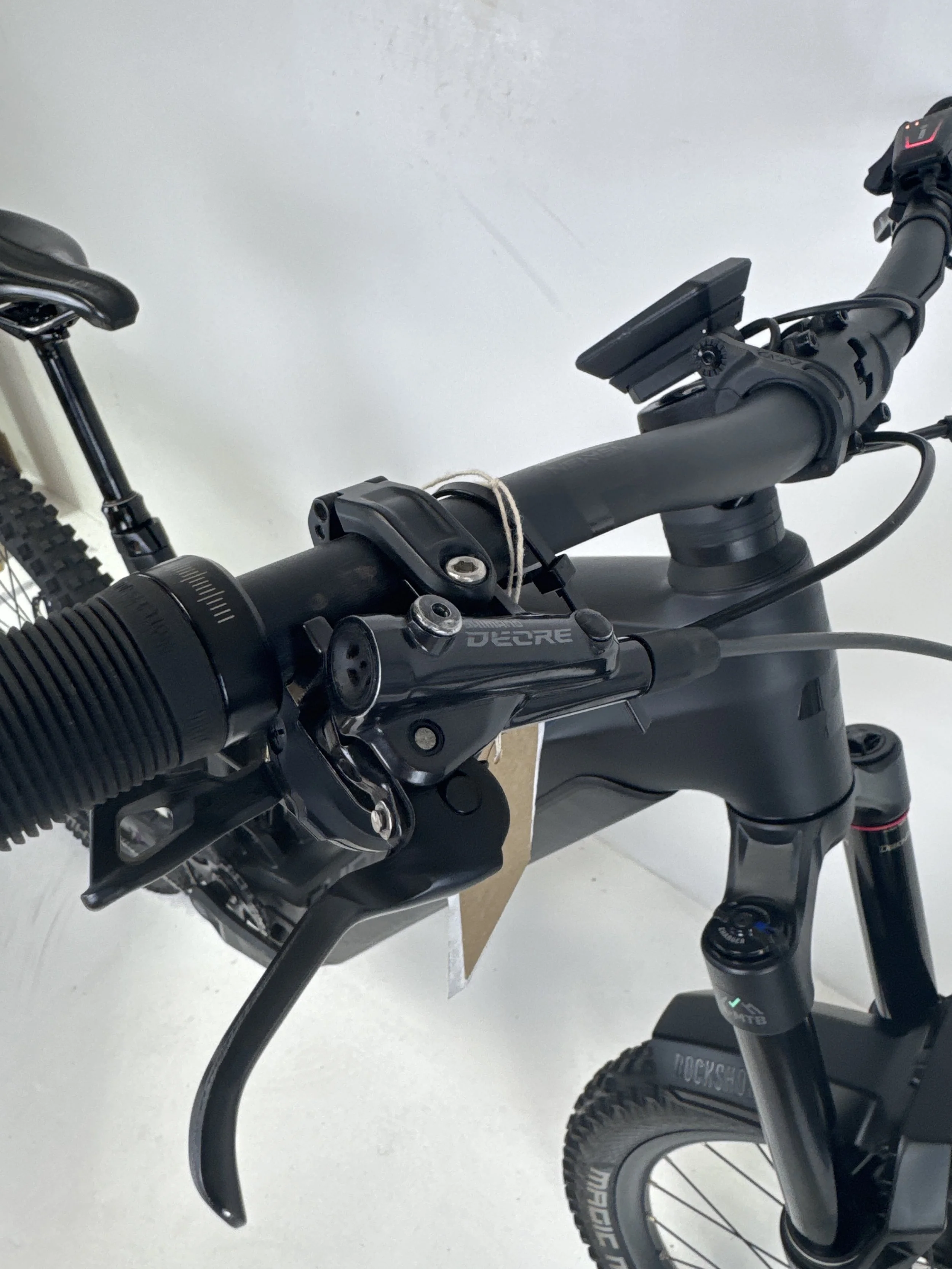 3_304 - 07 Brake Levers.jpg